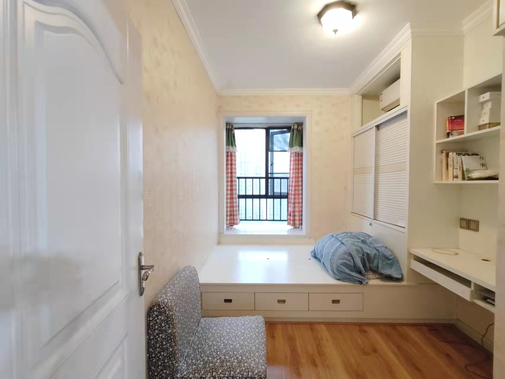 中建御山和苑 3室2厅1卫 89.8万 中建御山和苑 3室2厅1卫 89.8万客厅