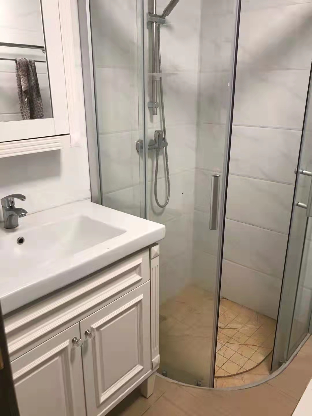 碧桂园梓山府 4室2厅2卫 3000.0元/月 碧桂园梓山府 4室2厅2卫 3000.0元/月室内图