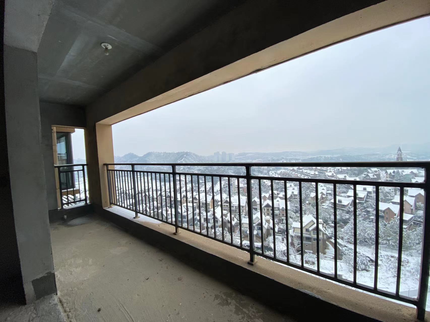 城市公园 4室2厅2卫 60.0万 城市公园 4室2厅2卫 60.0万客厅