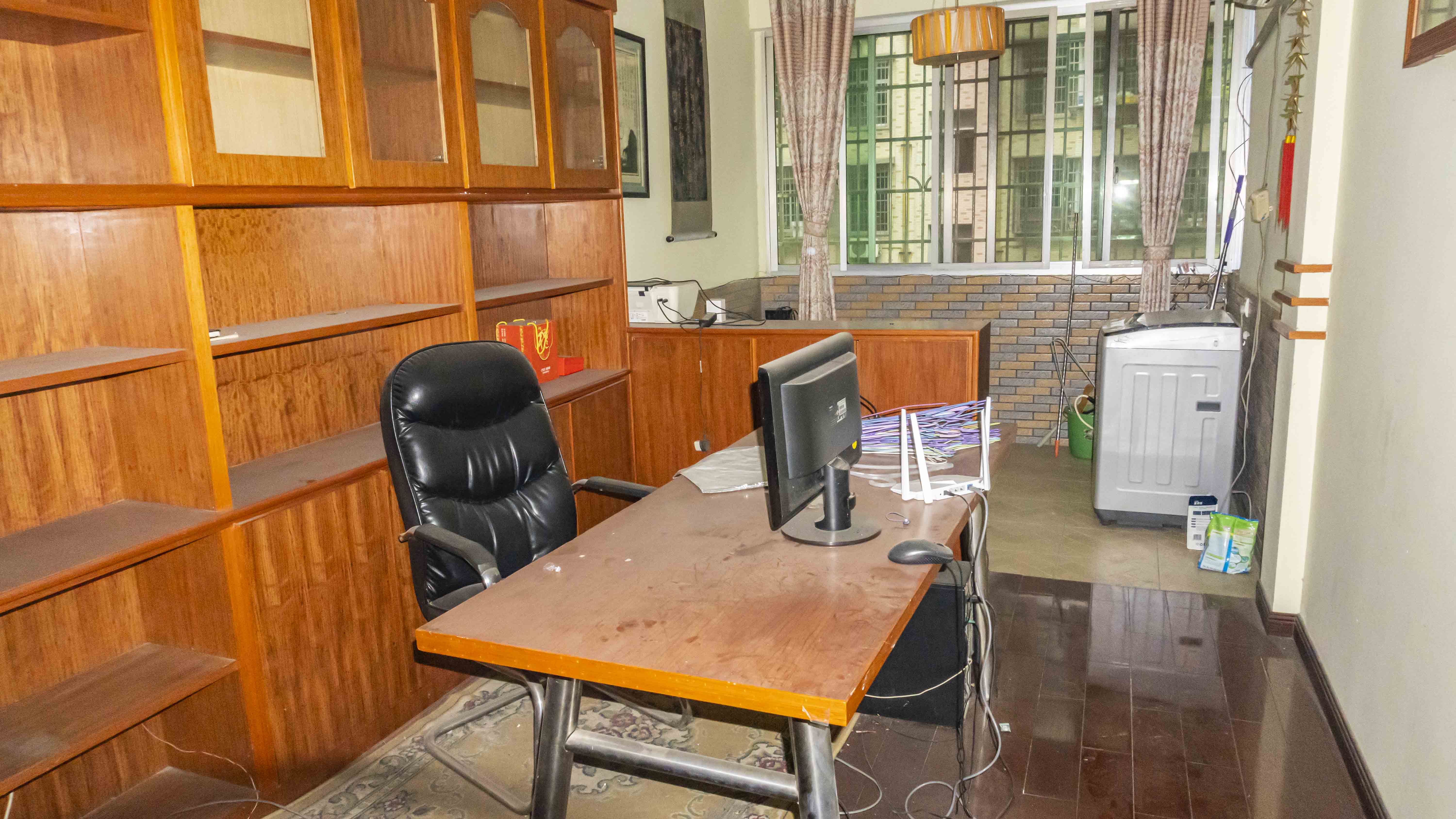 马良小区 4室2厅2卫 60.8万 马良小区 4室2厅2卫 60.8万客厅