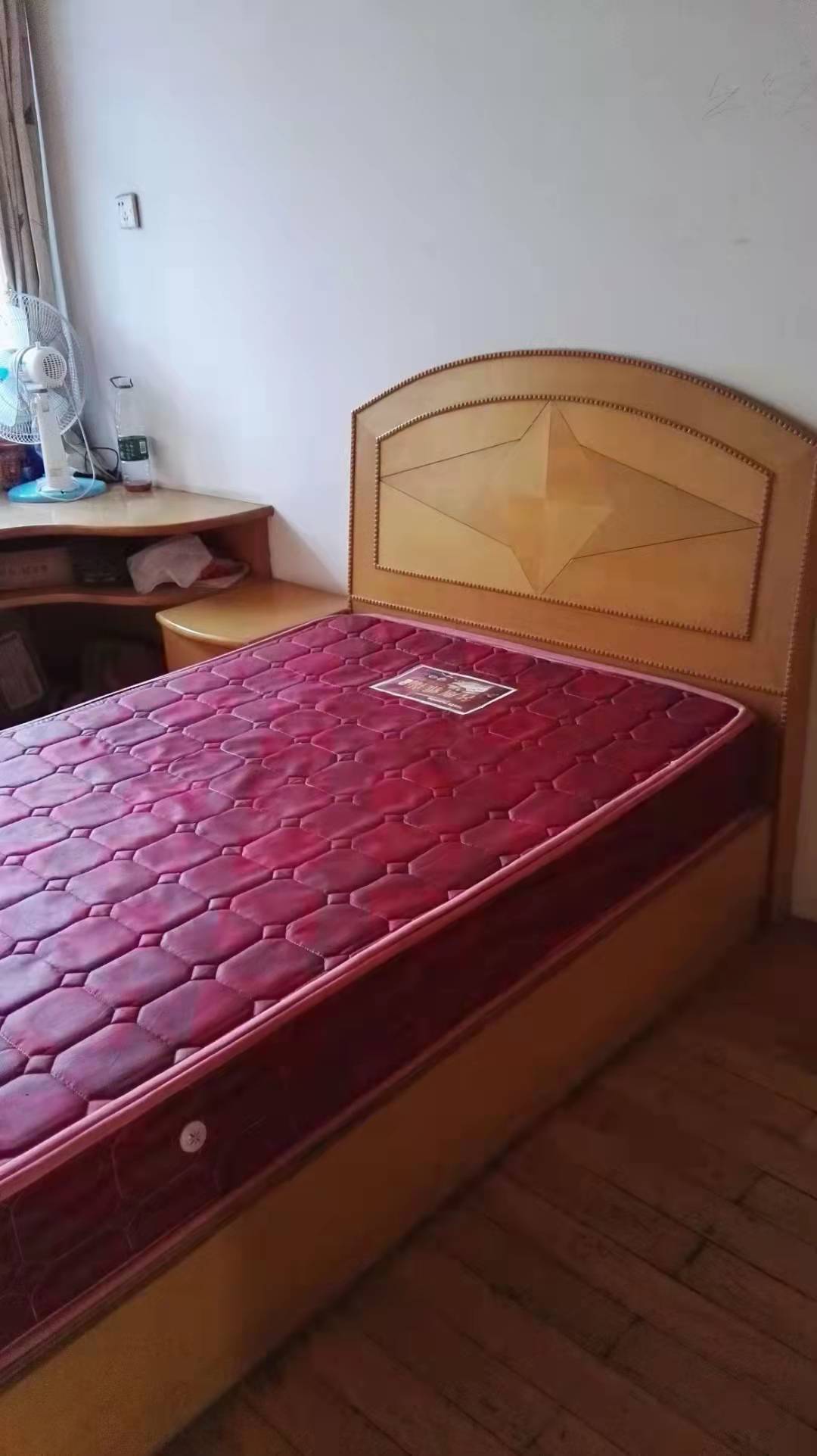 芙蓉农贸教师公寓 2室2厅1卫 1000.0元/月 芙蓉农贸教师公寓 2室2厅1卫 1000.0元/月室内图