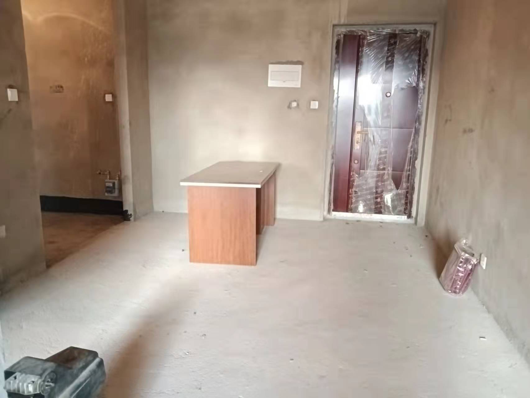 鸿胜一品公馆一期 2室2厅1卫 42.00万 鸿胜一品公馆一期 2室2厅1卫 42.00万客厅