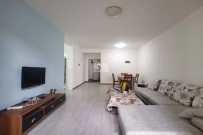 南湖国际1期  3室2厅1卫    2600.0元/月 南湖国际1期  3室2厅1卫    2600.0元/月