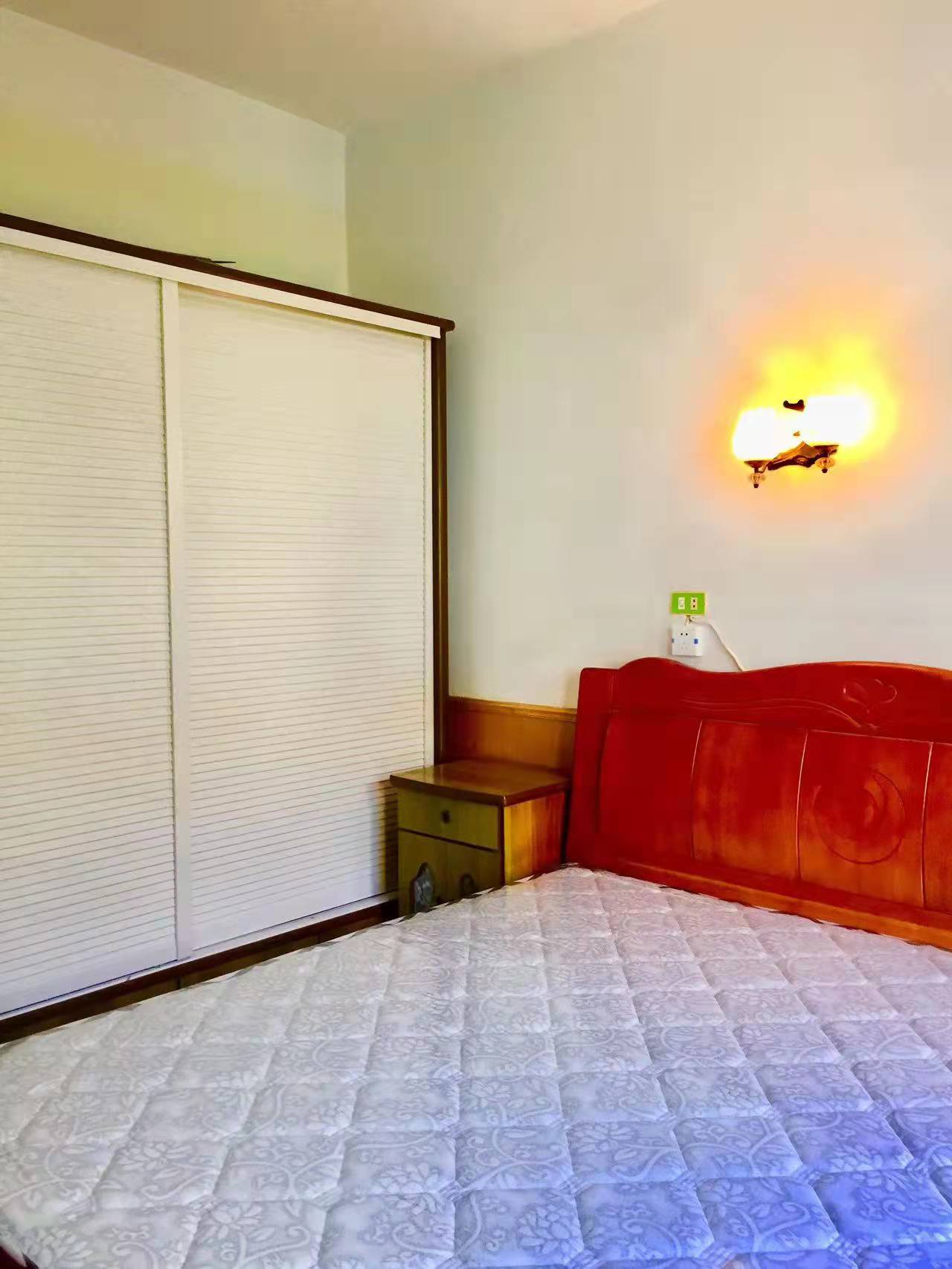 藕塘坡  3室1厅1卫   1100.00元/月室内图