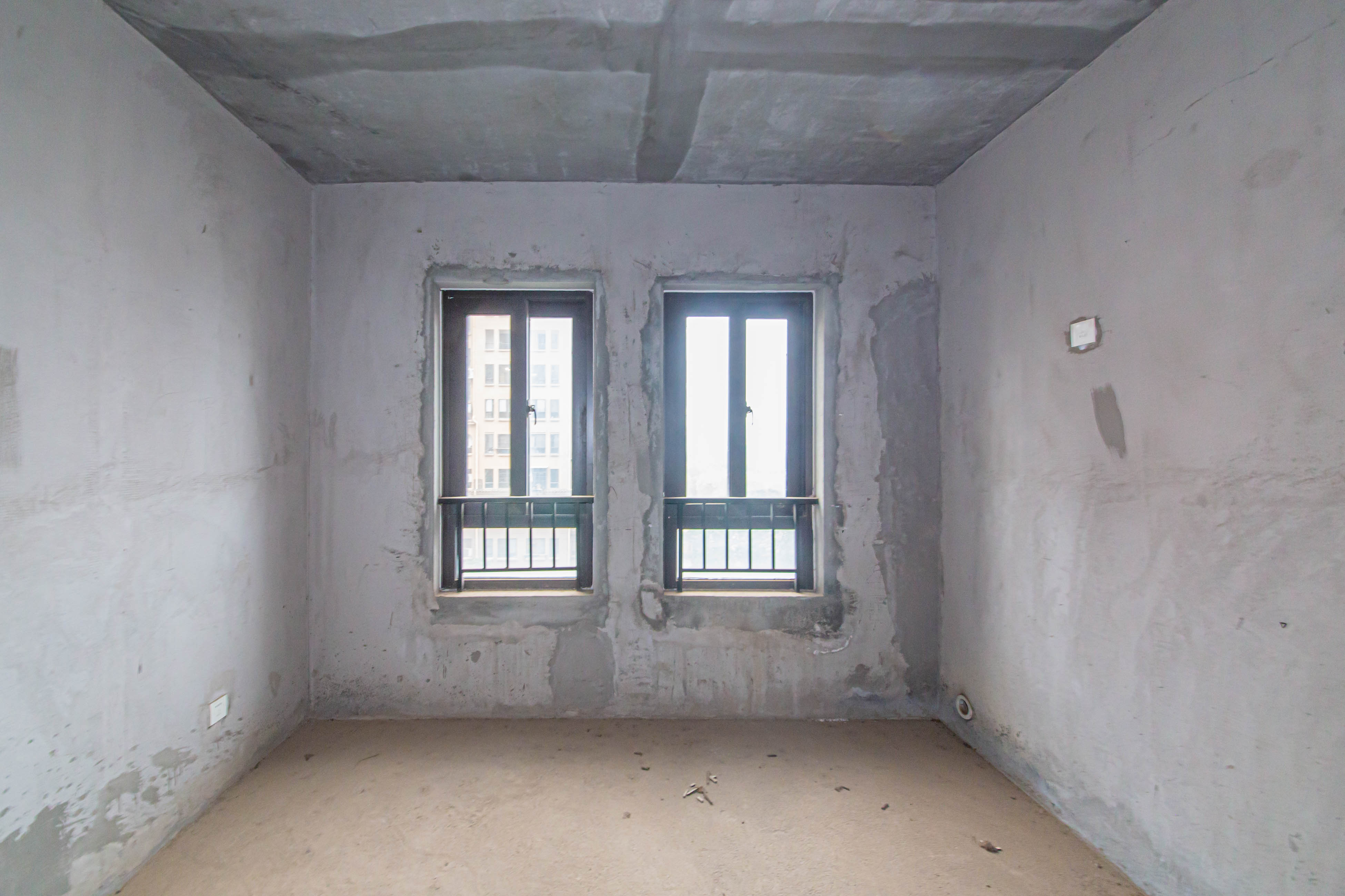 中信凯旋蓝岸（中信新城三期）  4室2厅1卫    129.8万卧室