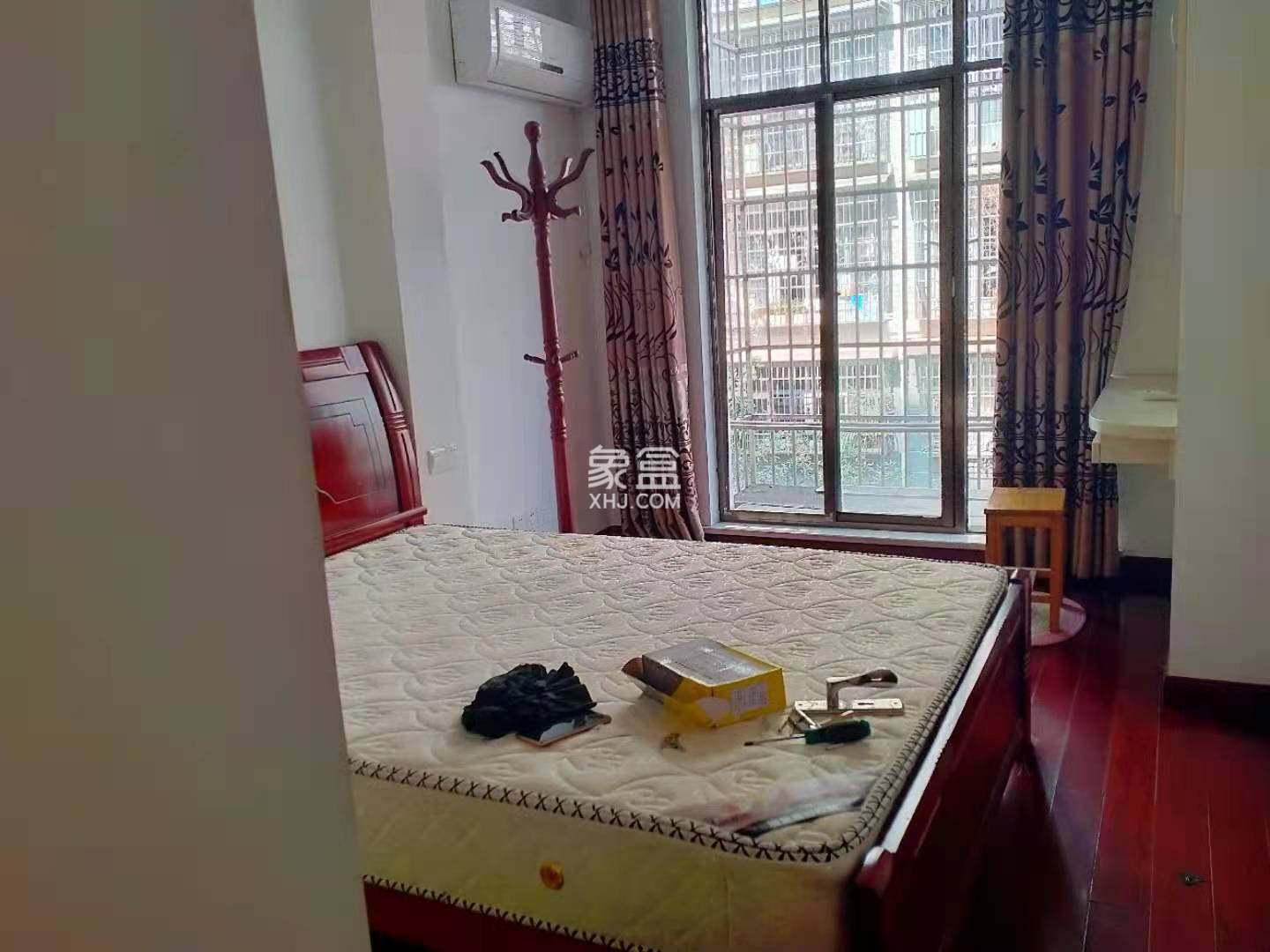 东环新城  3室2厅1卫   54.00万客厅