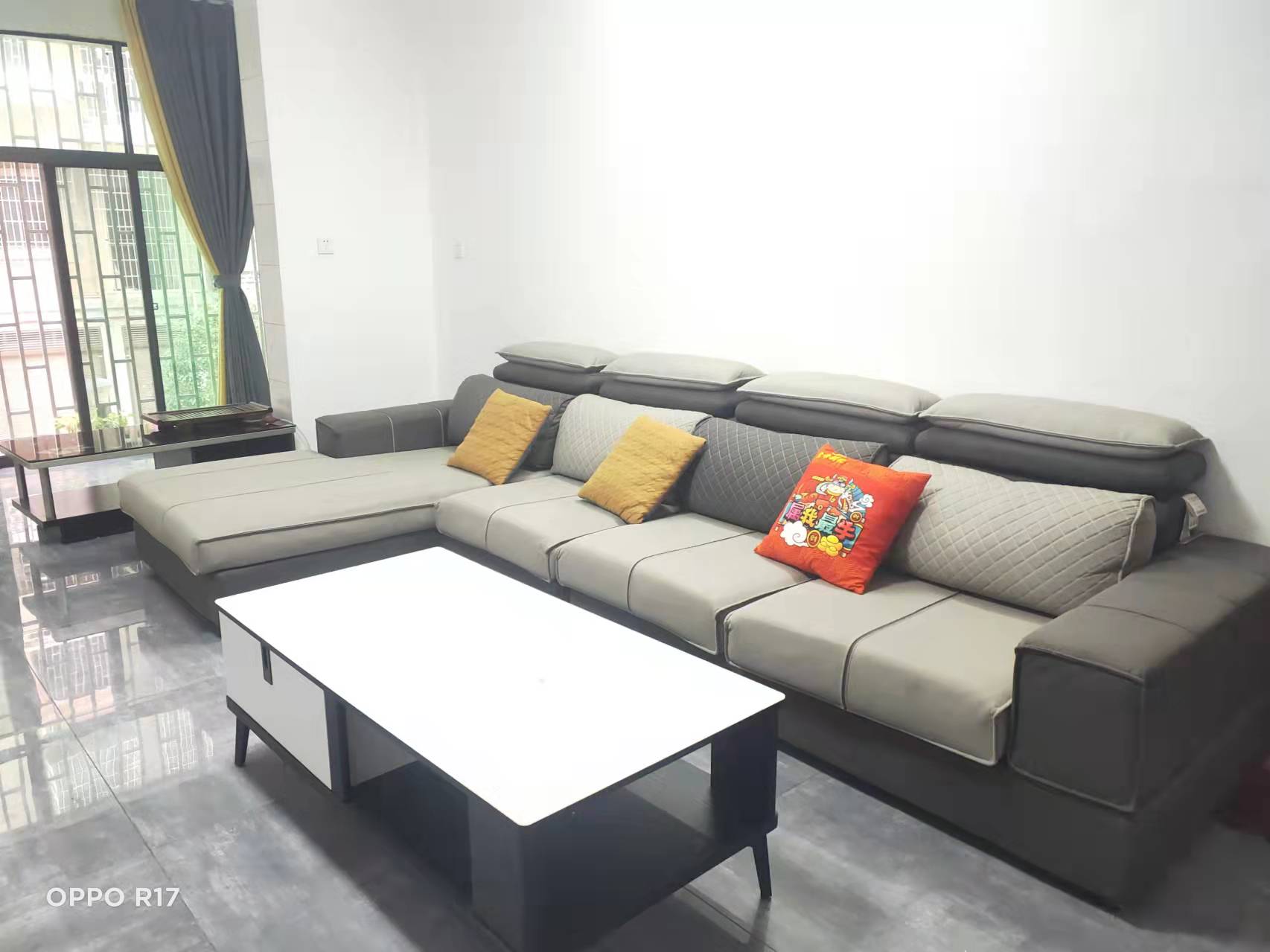 杨岭安置小区  3室2厅1卫    1300.0元/月 杨岭安置小区  3室2厅1卫    1300.0元/月户型图