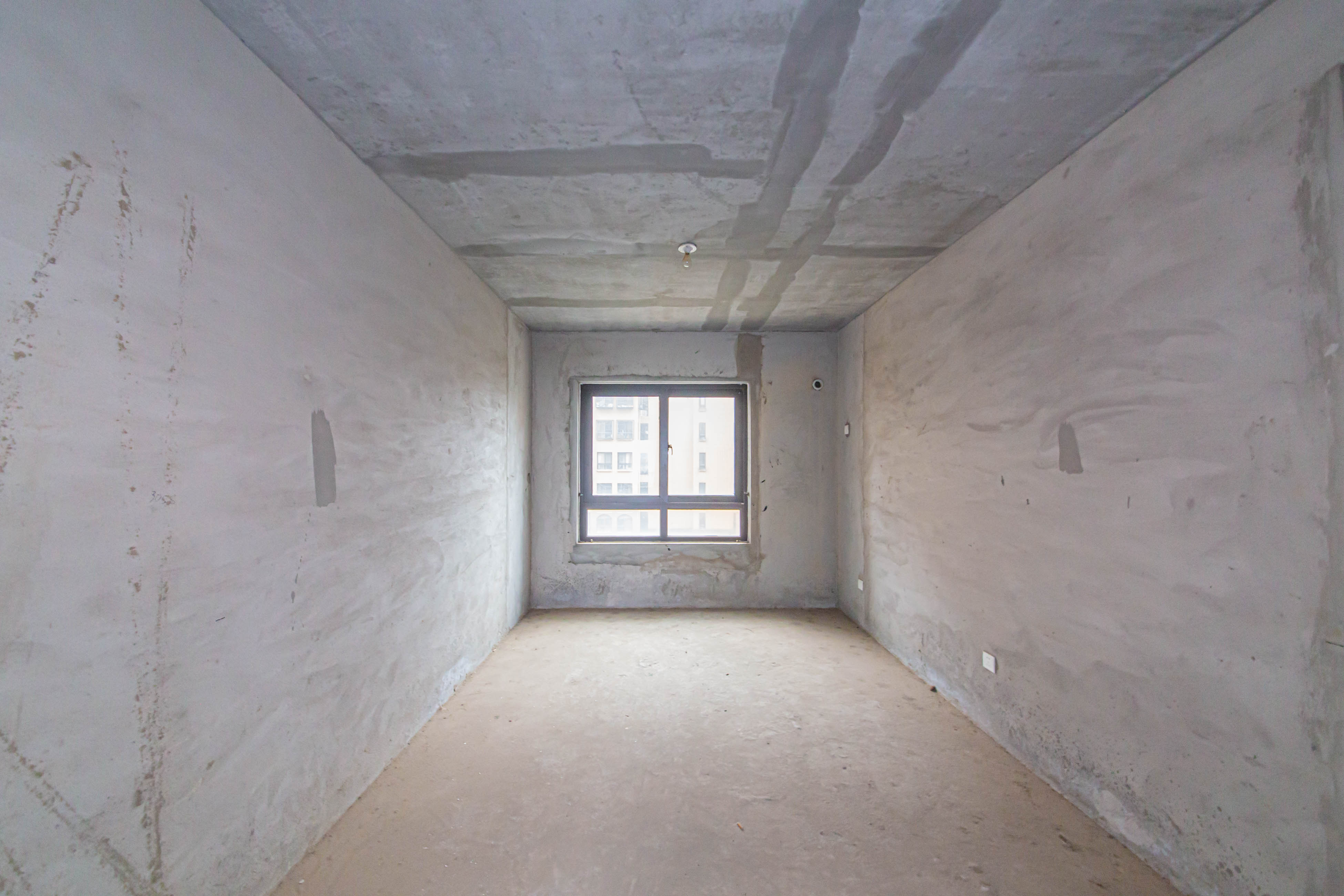 中信凯旋蓝岸（中信新城三期）  4室2厅1卫    129.8万卧室