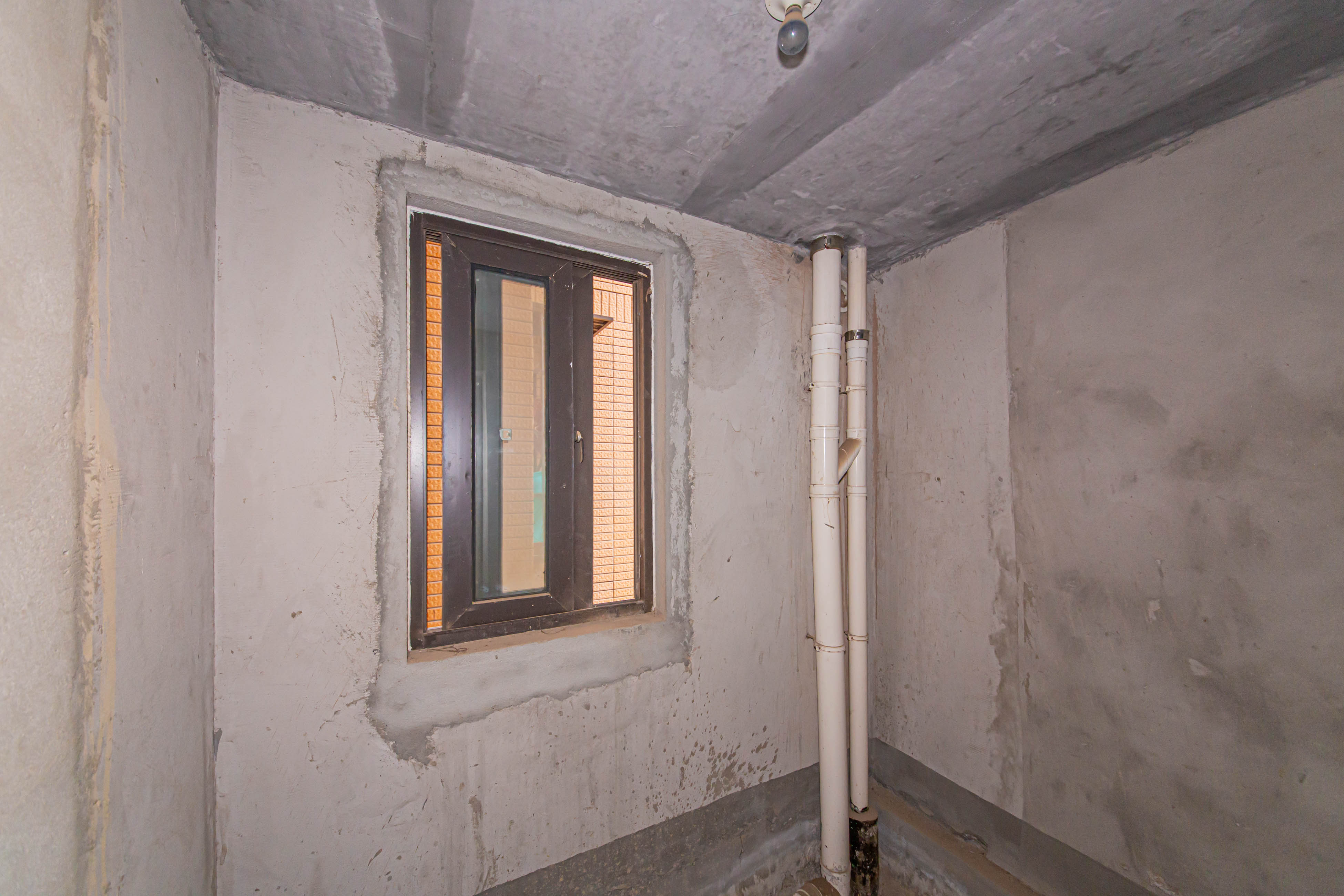 中信凯旋蓝岸（中信新城三期）  4室2厅1卫    129.8万卫生间