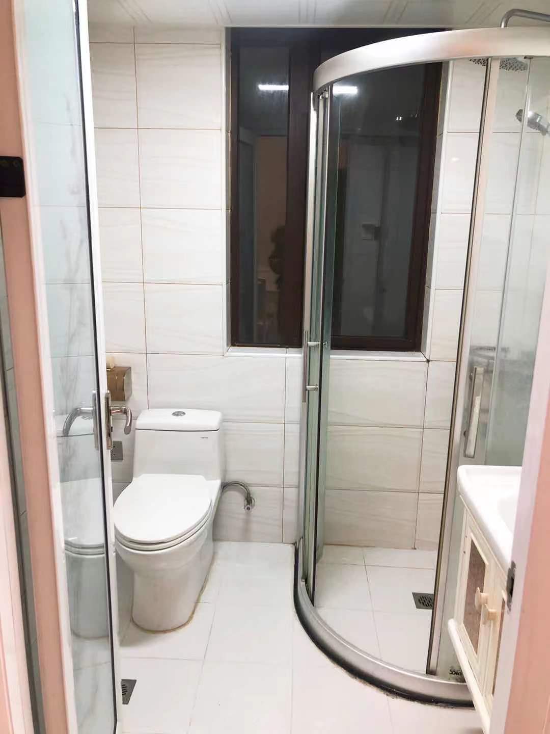 天伦国际 2室2厅1卫 2700.00元/月 天伦国际 2室2厅1卫 2700.00元/月室内图