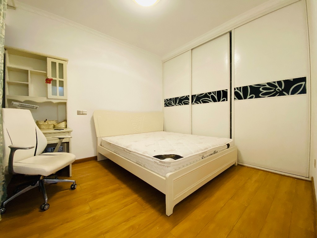 天伦国际 2室2厅1卫 2700.00元/月 天伦国际 2室2厅1卫 2700.00元/月