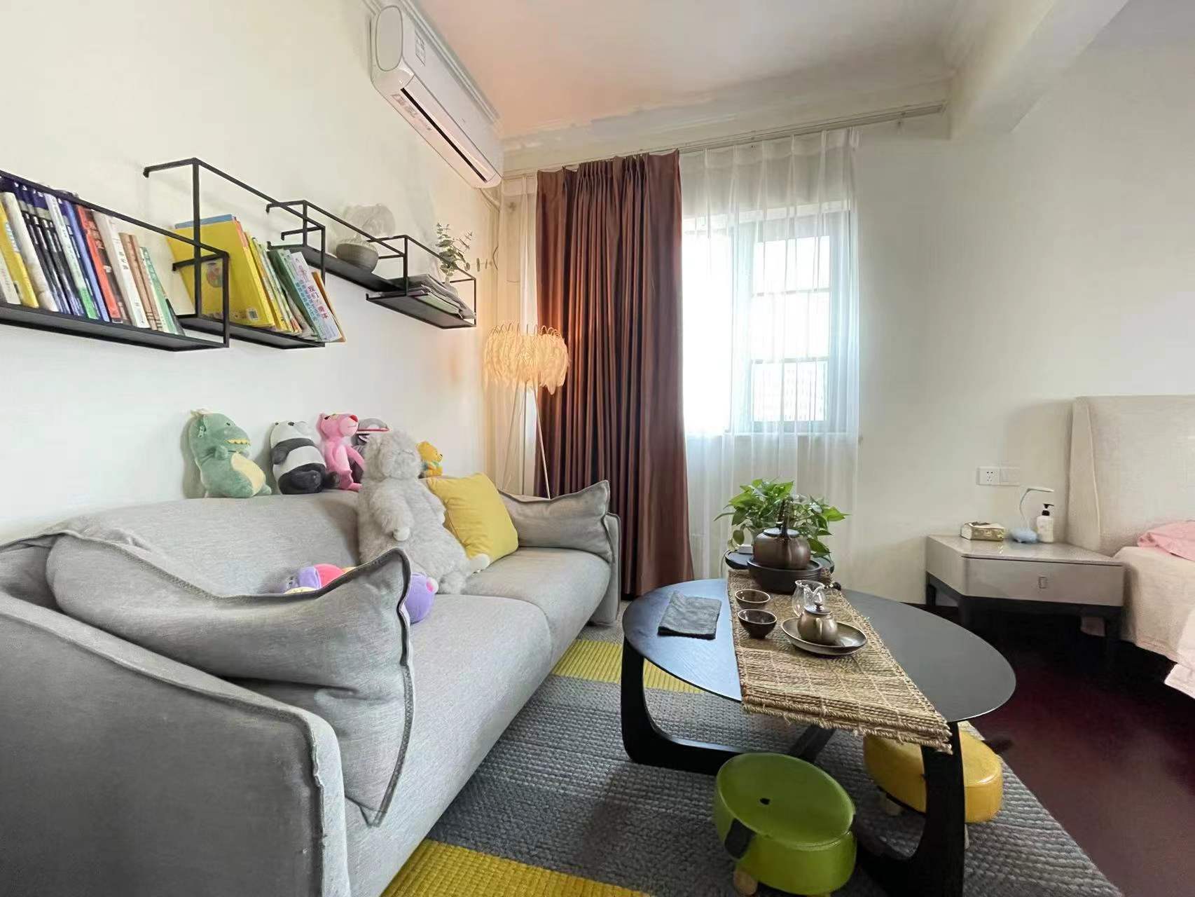 株洲恒大名都 4室2厅1卫 135.0万 株洲恒大名都 4室2厅1卫 135.0万客厅