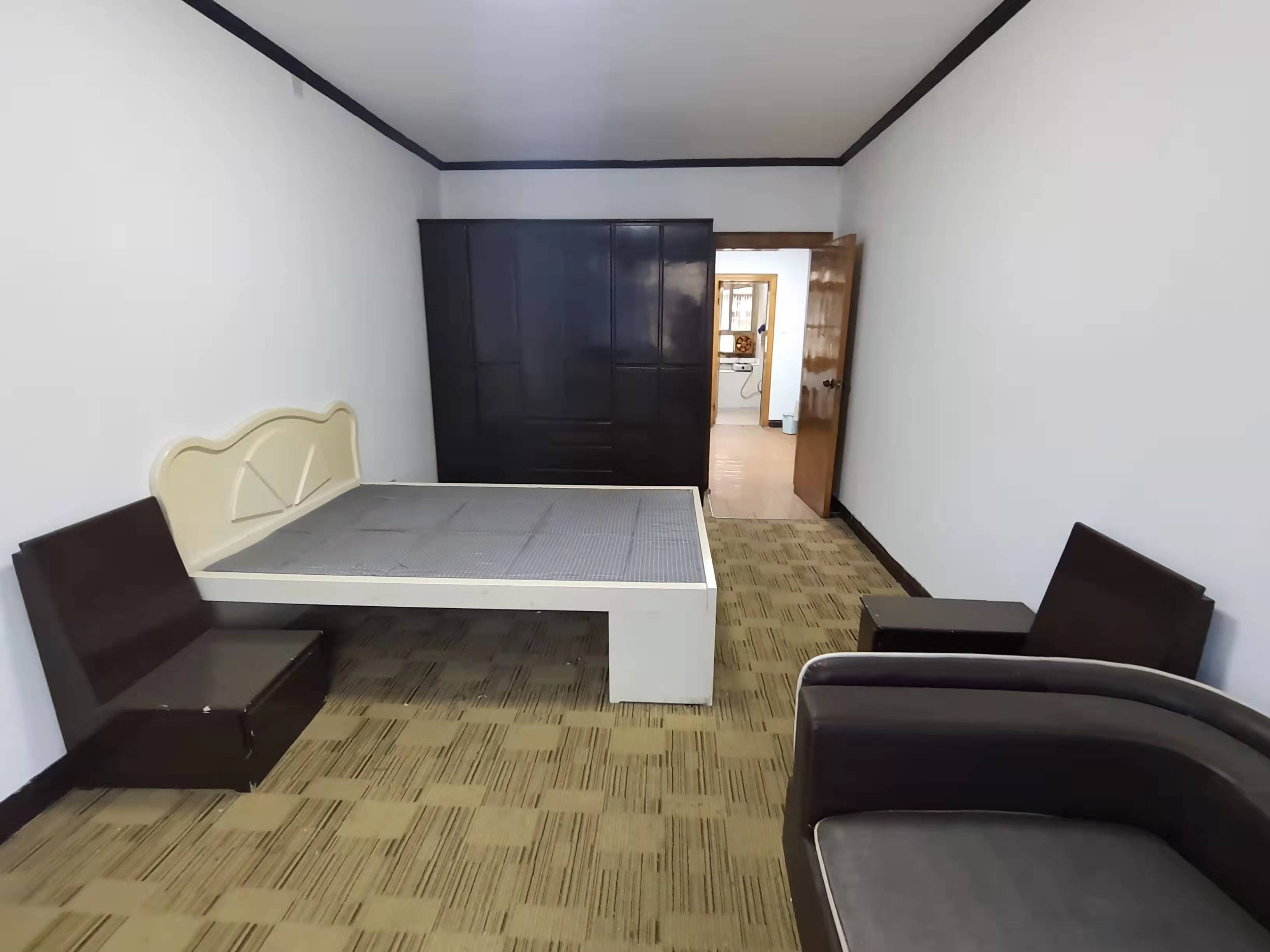 社建村 2室2厅1卫 800.0元/月 社建村 2室2厅1卫 800.0元/月室内图