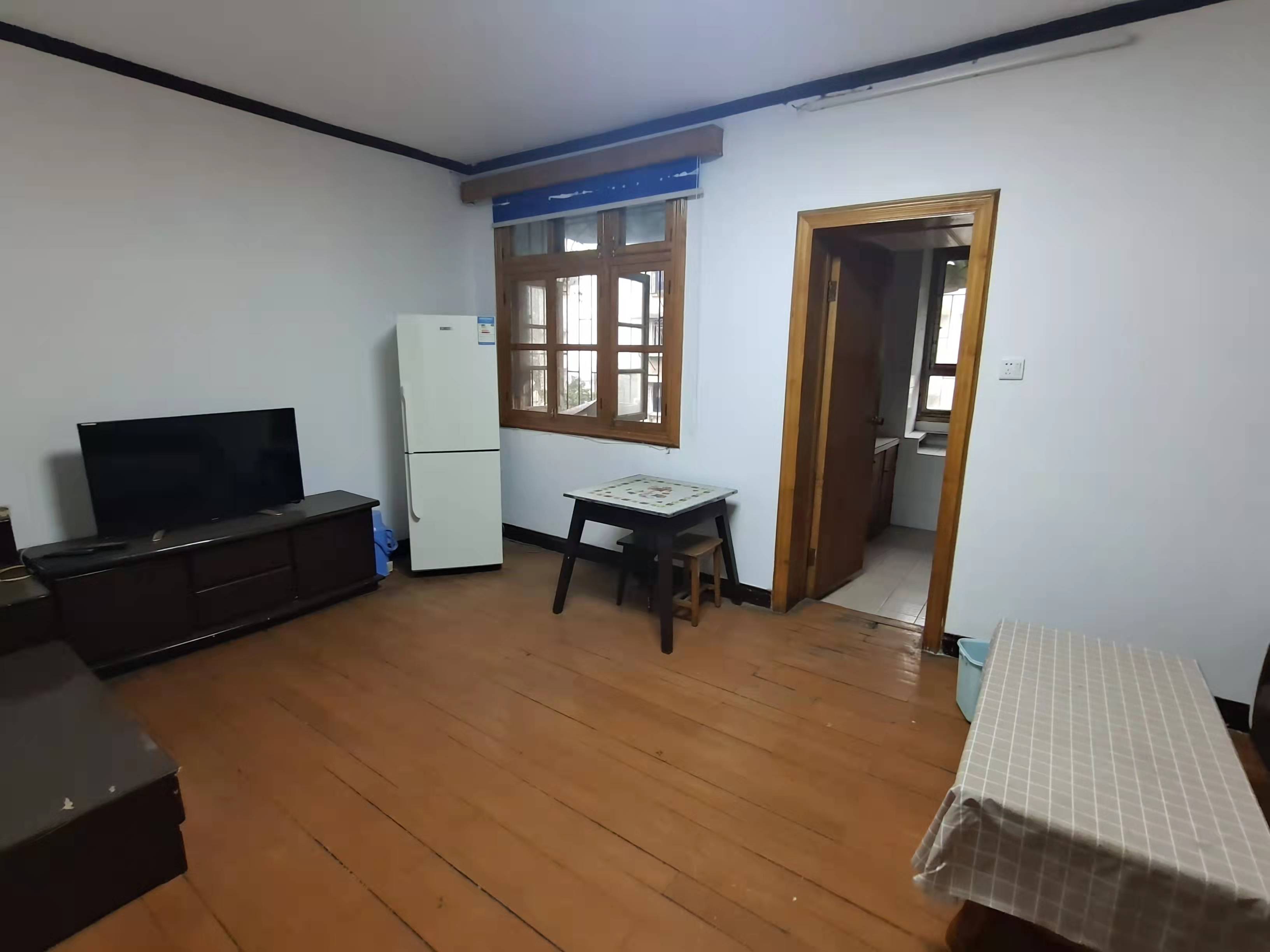 社建村 2室2厅1卫 800.0元/月 社建村 2室2厅1卫 800.0元/月户型图