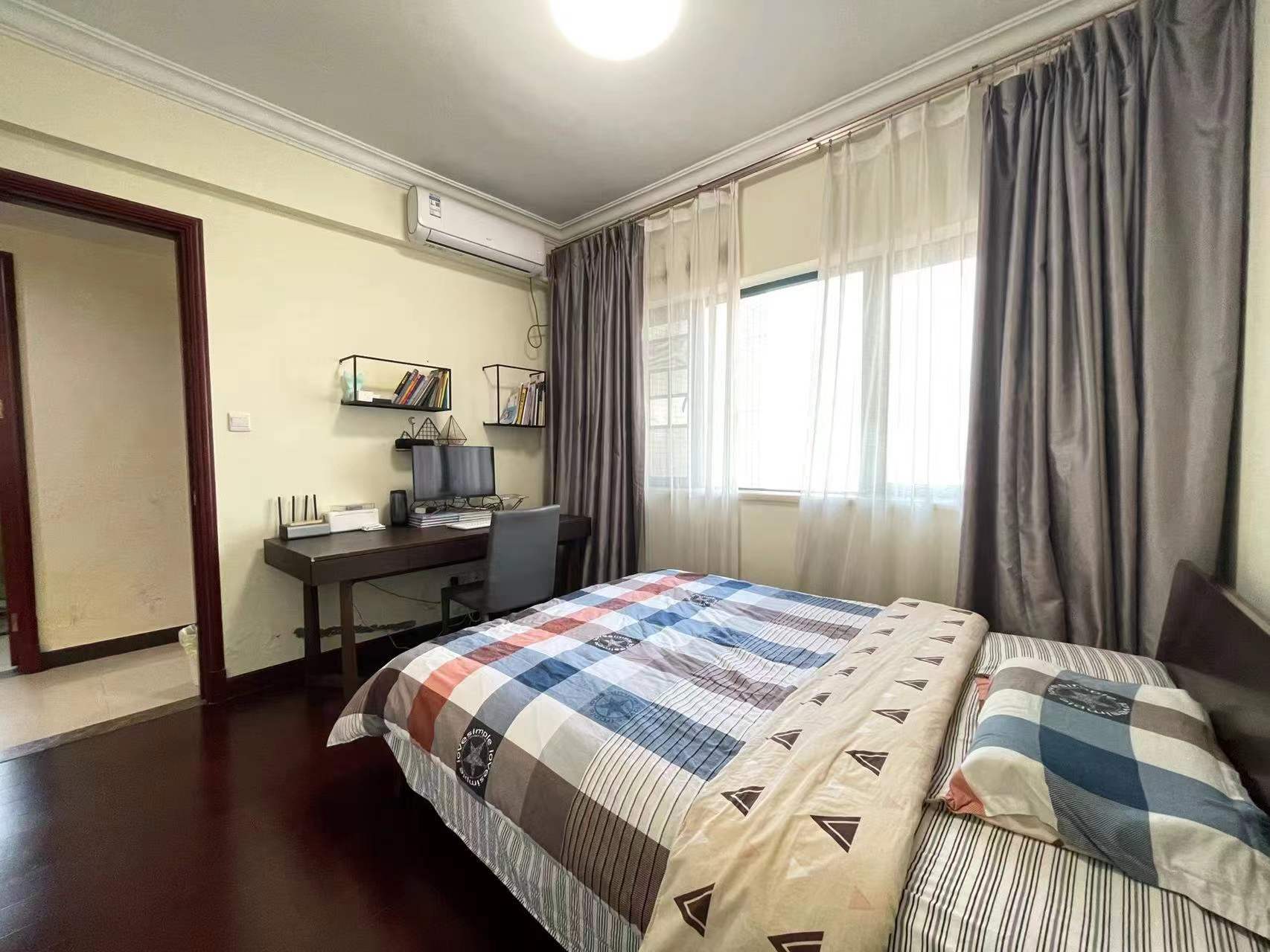 株洲恒大名都 4室2厅1卫 135.0万 株洲恒大名都 4室2厅1卫 135.0万客厅