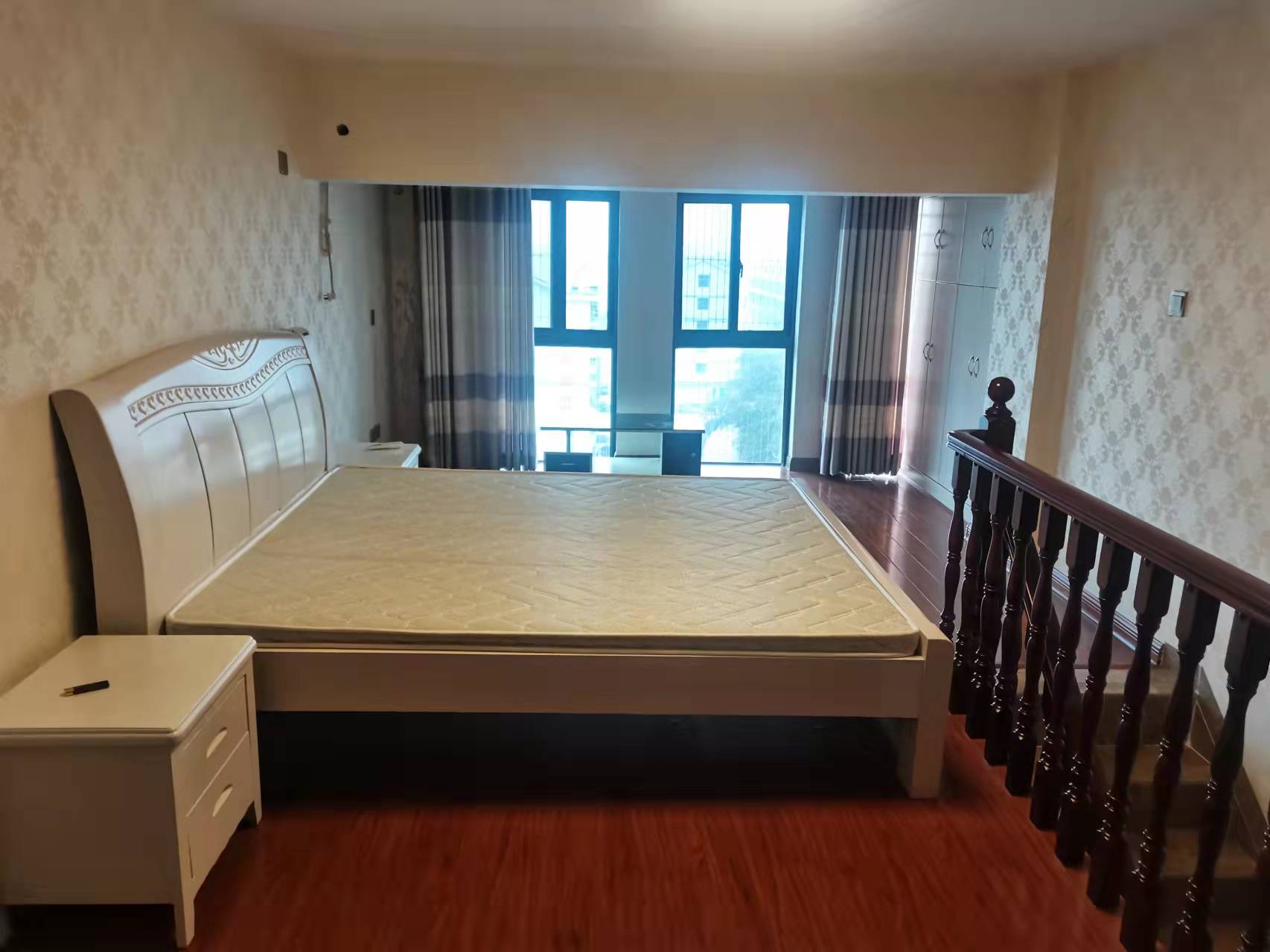 鸿星新天地 1室1厅2卫 1700.0元/月 鸿星新天地 1室1厅2卫 1700.0元/月室内图