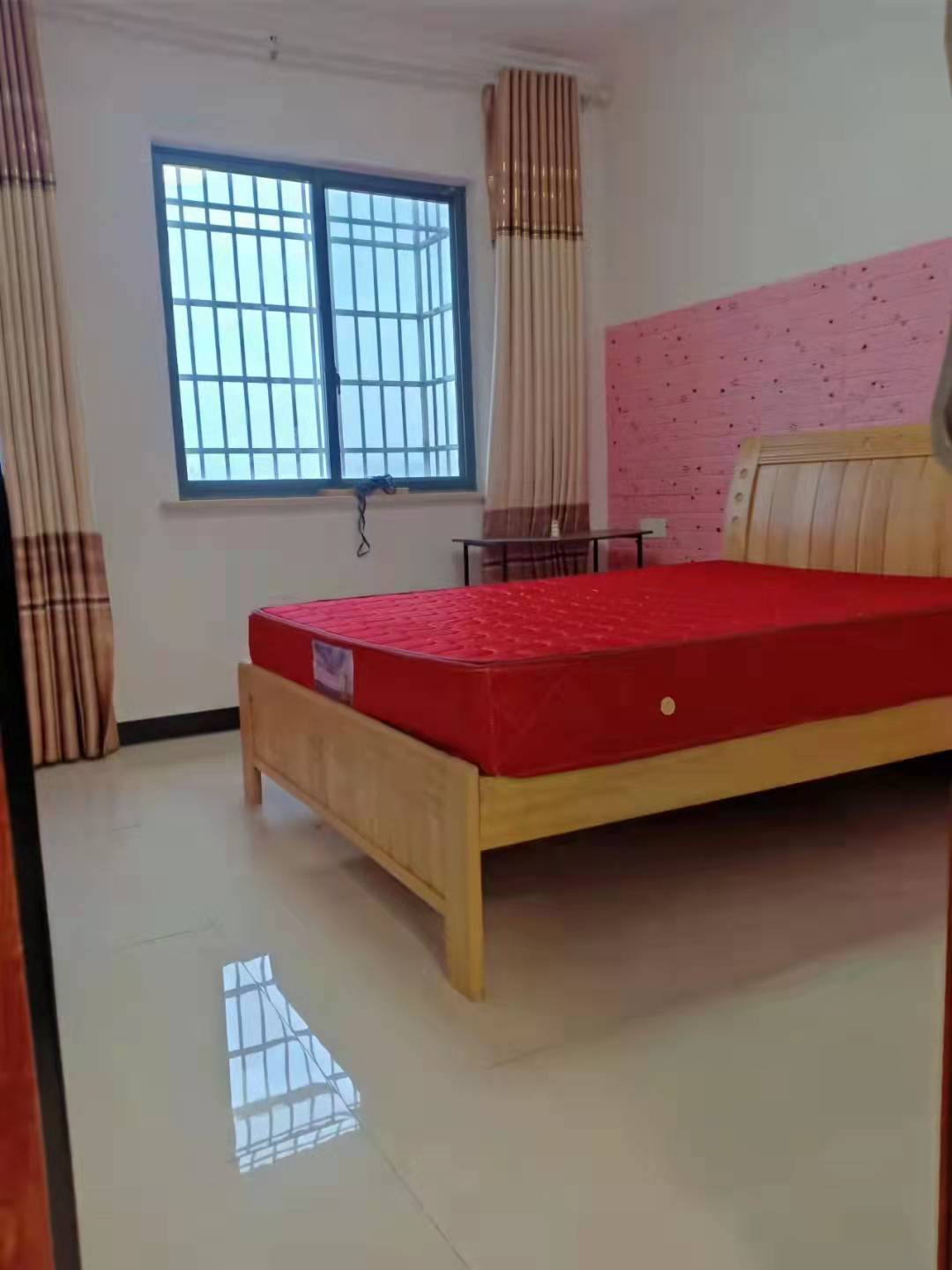 亮辉大厦  2室2厅1卫   2000.00元/月室内图