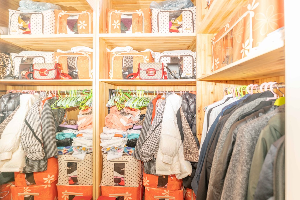 鑫天山水洲城  4室2厅2卫    155.0万厨房