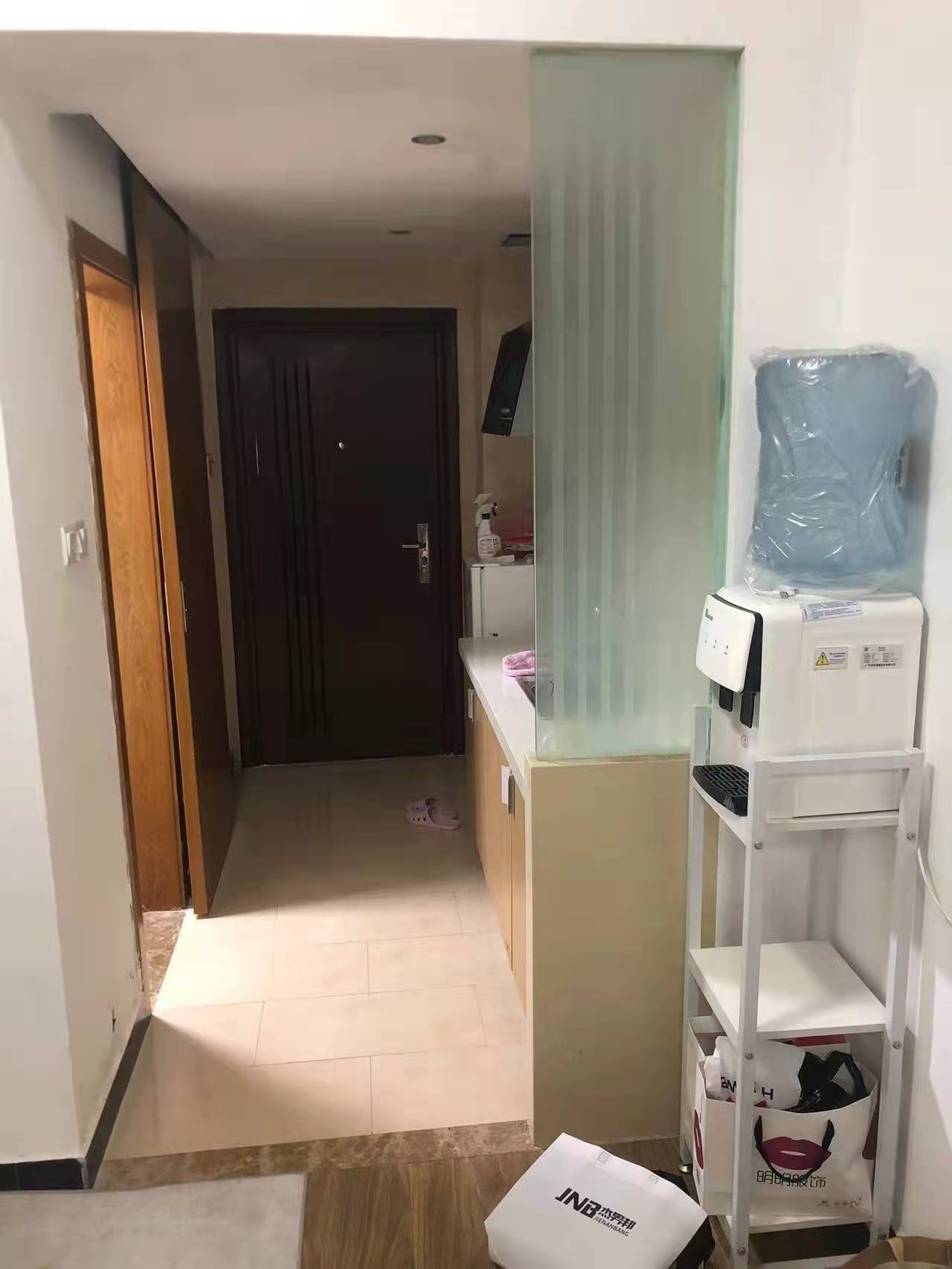 珠江愉景新城 1室1厅1卫 1400.0元/月 珠江愉景新城 1室1厅1卫 1400.0元/月室内图