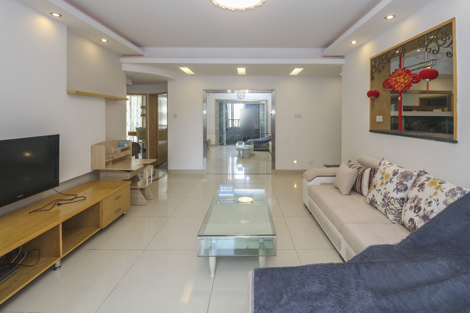 枫树园 3室2厅2卫 120.0万 枫树园 3室2厅2卫 120.0万客厅