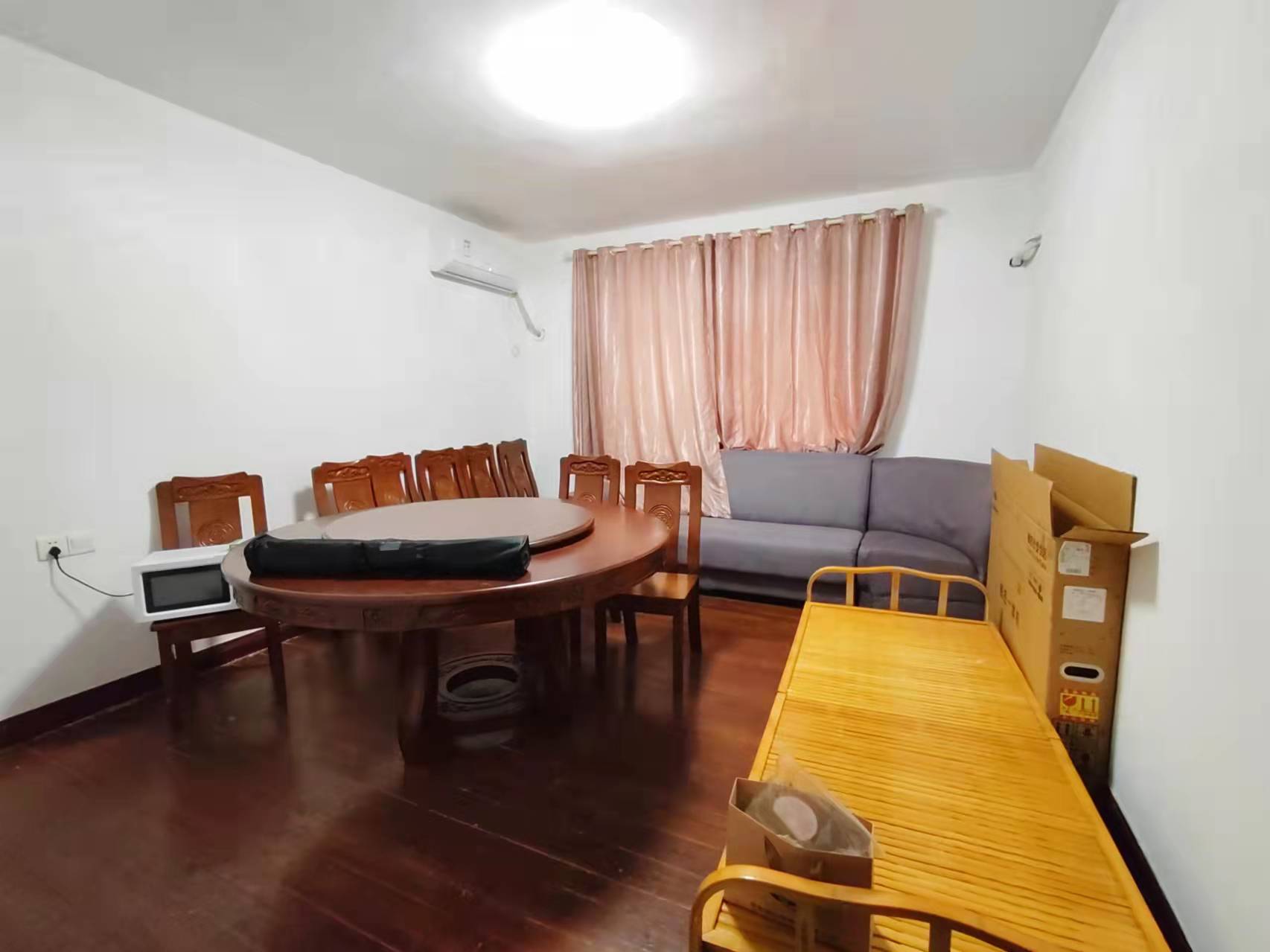 新塘里小区 3室2厅1卫 29.8万 新塘里小区 3室2厅1卫 29.8万客厅