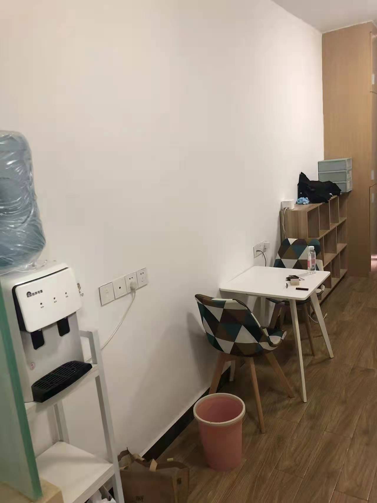 珠江愉景新城 1室1厅1卫 1400.0元/月 珠江愉景新城 1室1厅1卫 1400.0元/月室内图