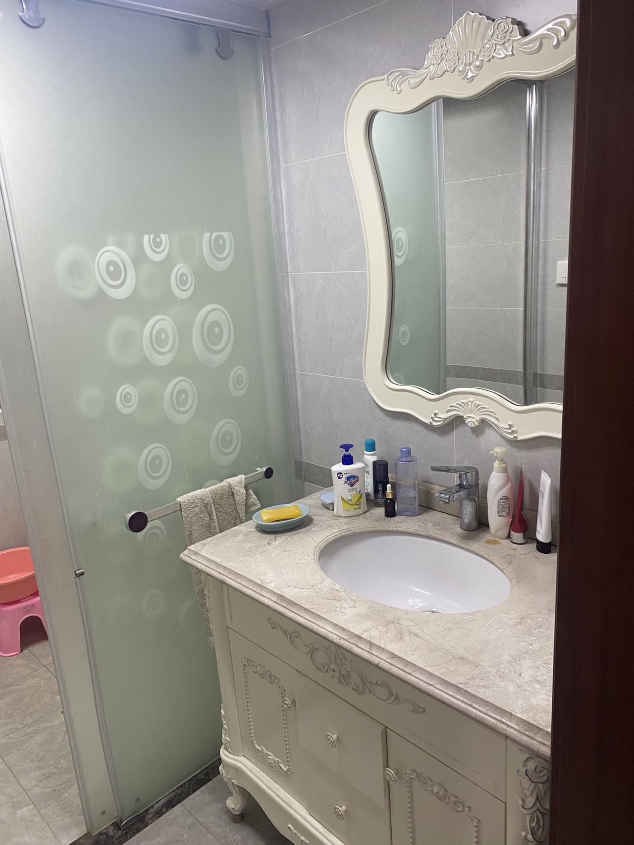 众一桂府  3室2厅2卫    86.8万卧室