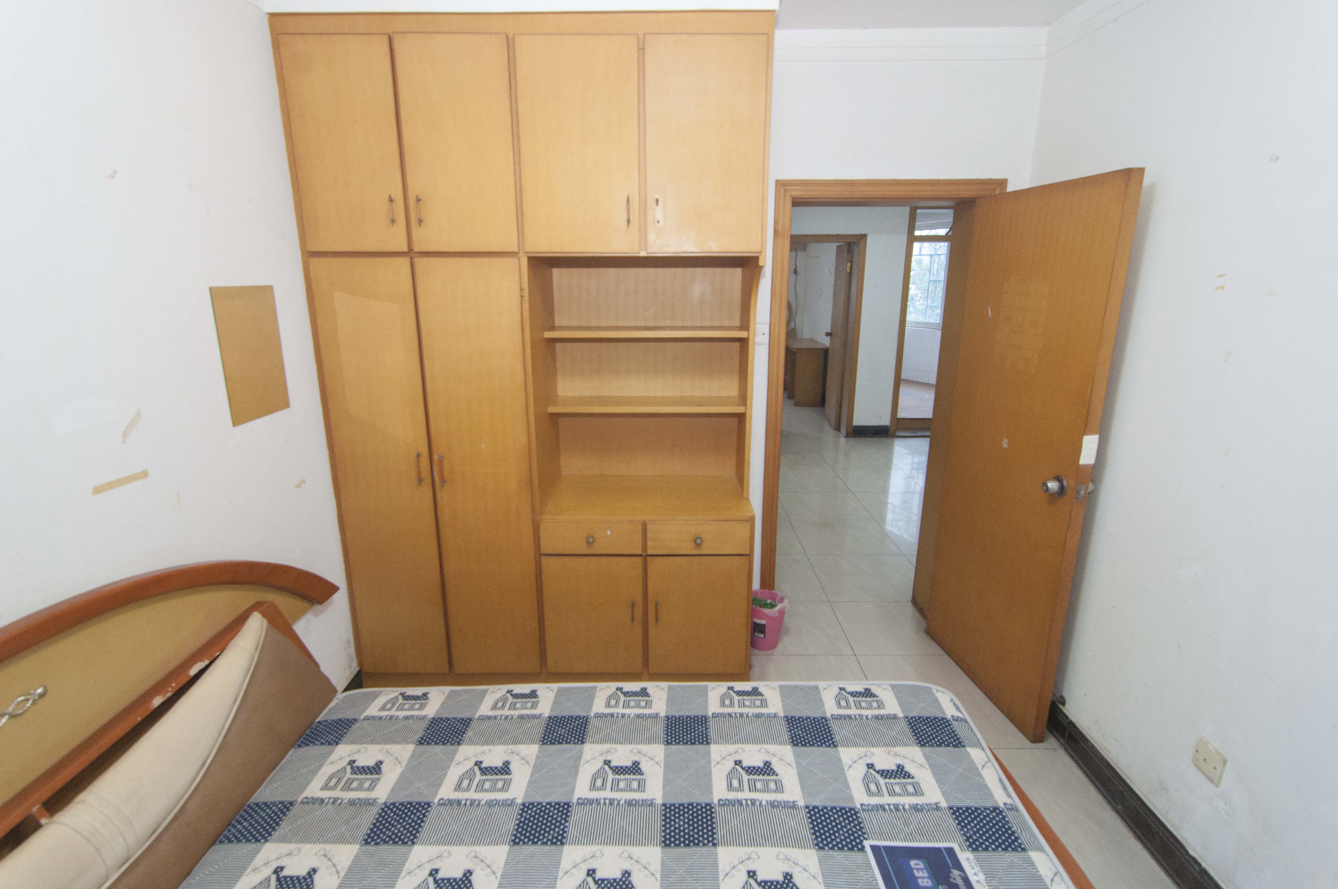 广厦新村  2室2厅1卫    46.8万卧室