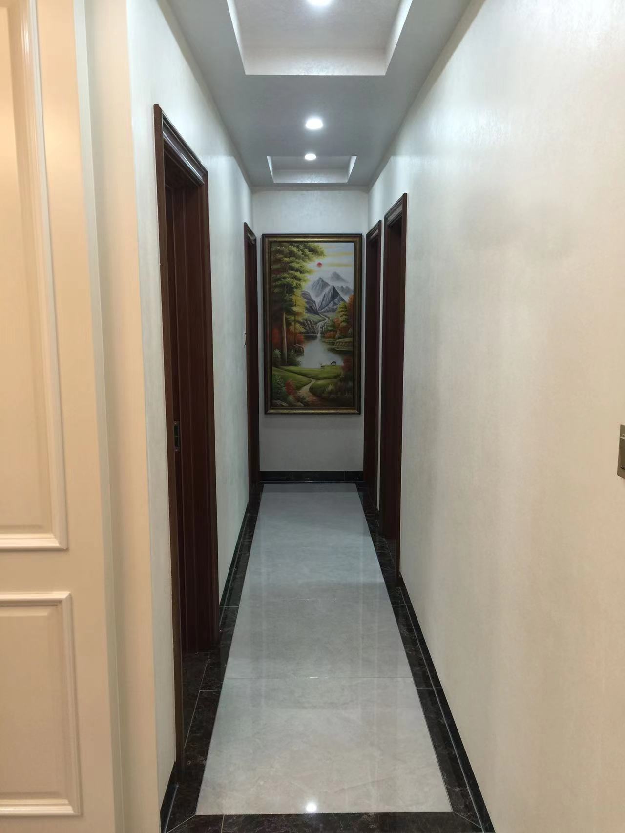 众一桂府  3室2厅2卫    86.8万客厅