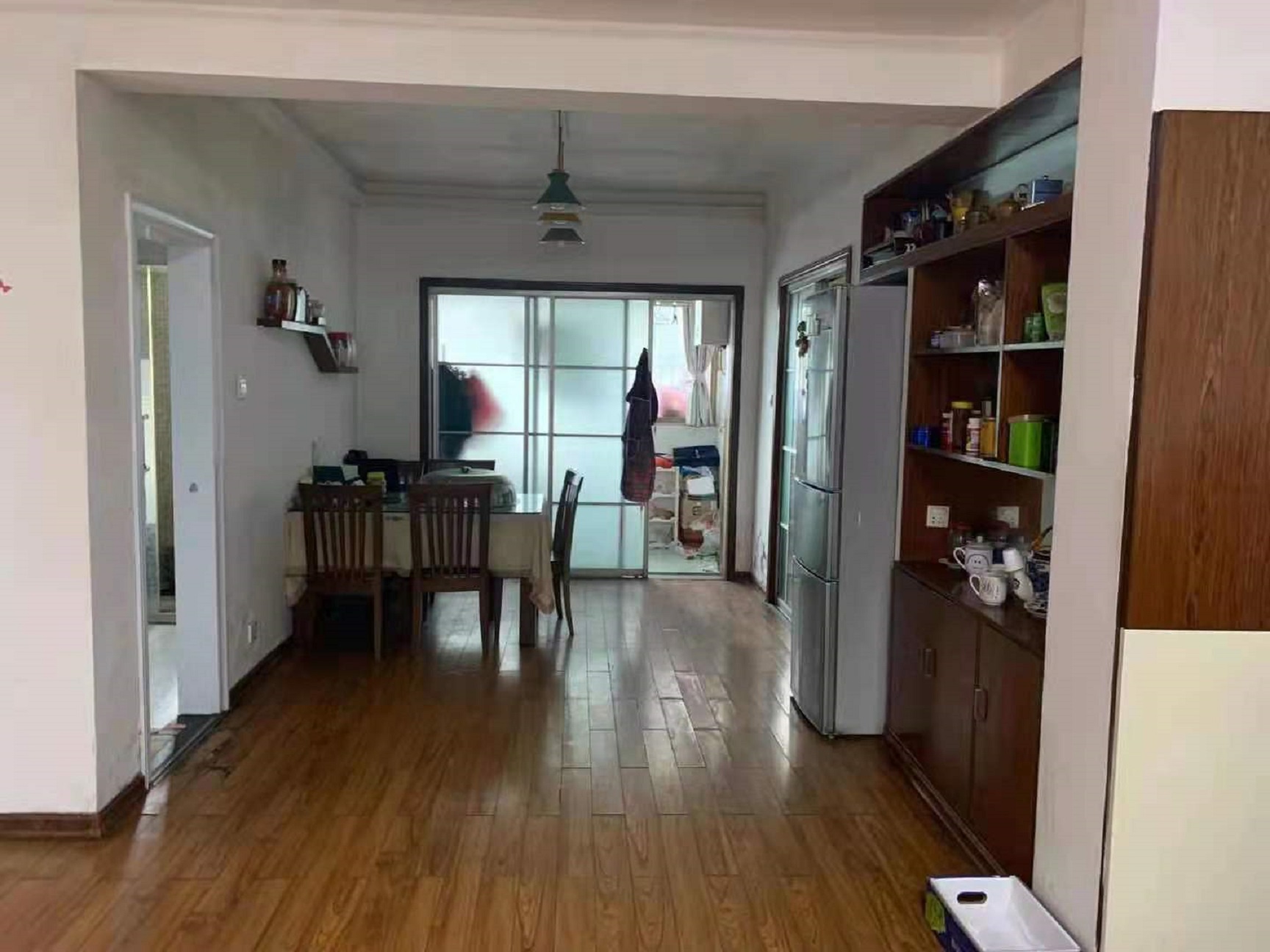 利江花园 4室2厅2卫 95.0万 利江花园 4室2厅2卫 95.0万客厅