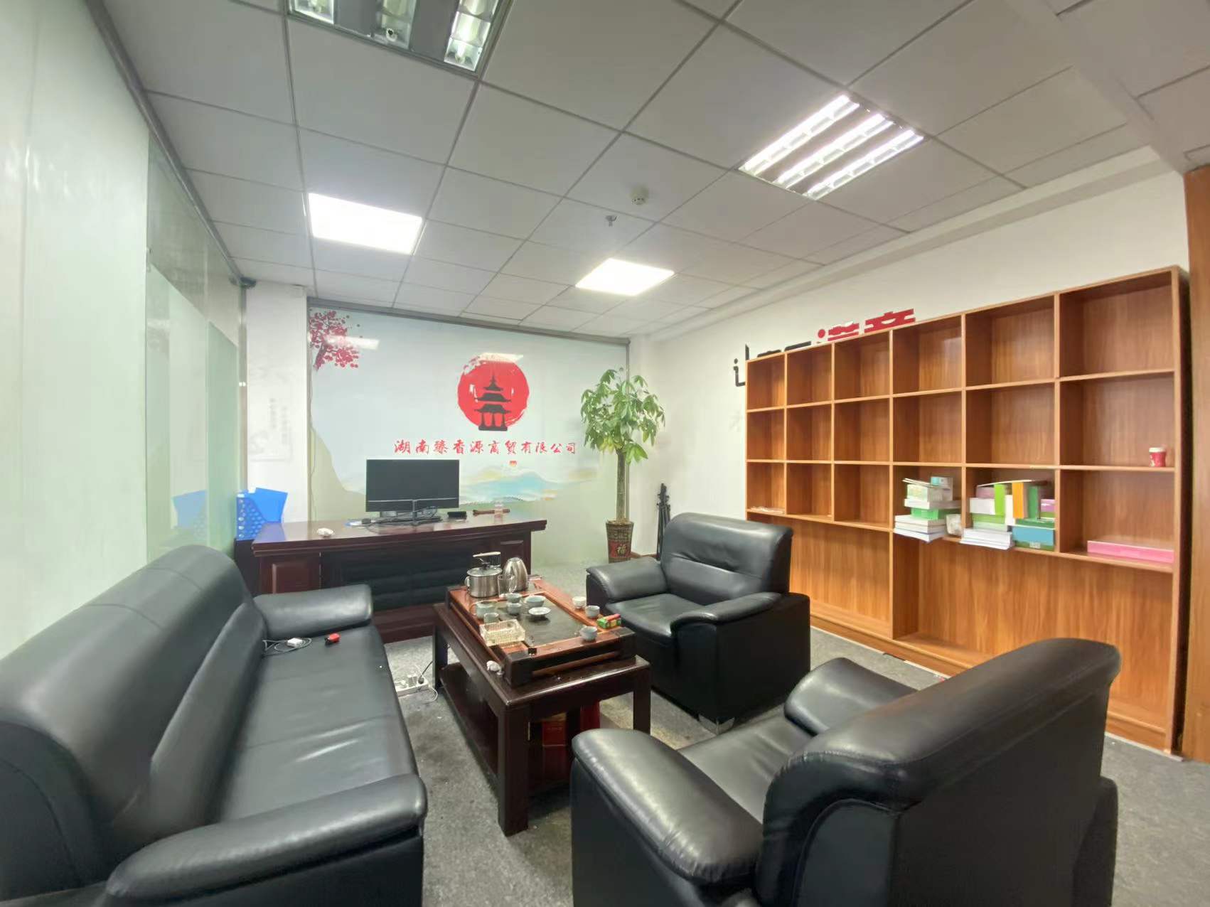 鼎丰国际 4室2厅1卫 3000.0元/月 鼎丰国际 4室2厅1卫 3000.0元/月户型图