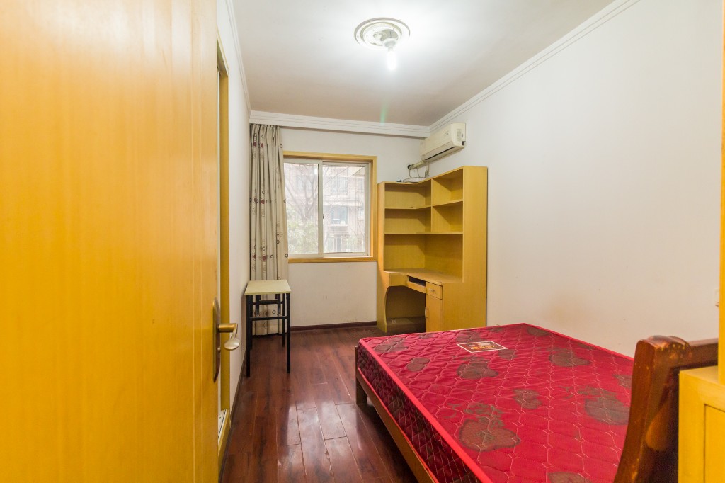 博雅湘水湾  3室2厅2卫    78.0万 博雅湘水湾  3室2厅2卫    78.0万卧室