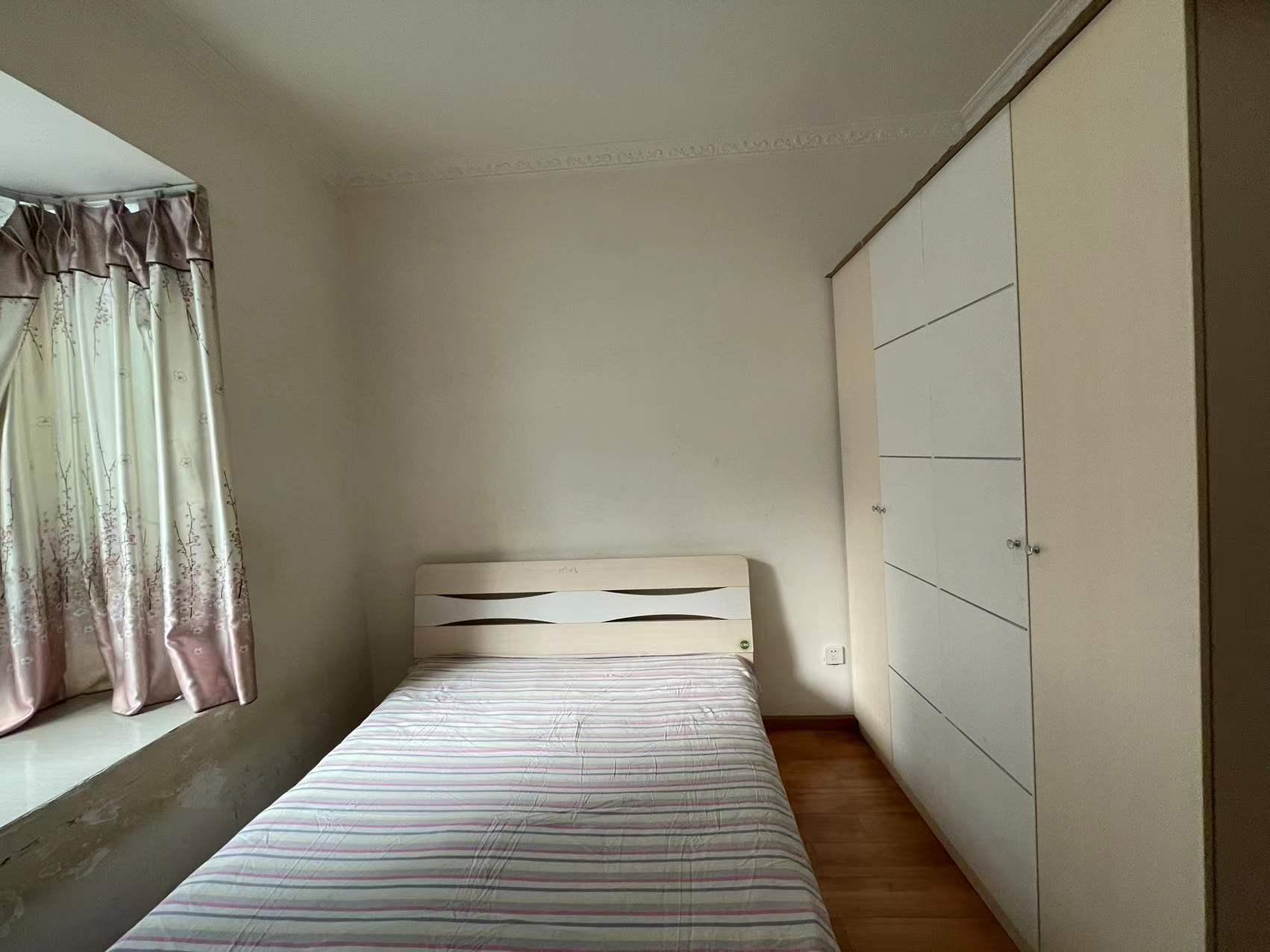 南湖锦苑 2室1厅1卫 2000.0元/月 南湖锦苑 2室1厅1卫 2000.0元/月室内图