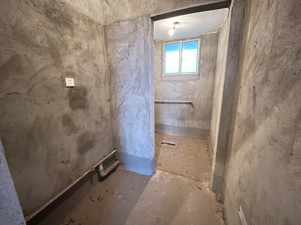 金源小区二期  3室2厅2卫    48.0万 金源小区二期  3室2厅2卫    48.0万客厅