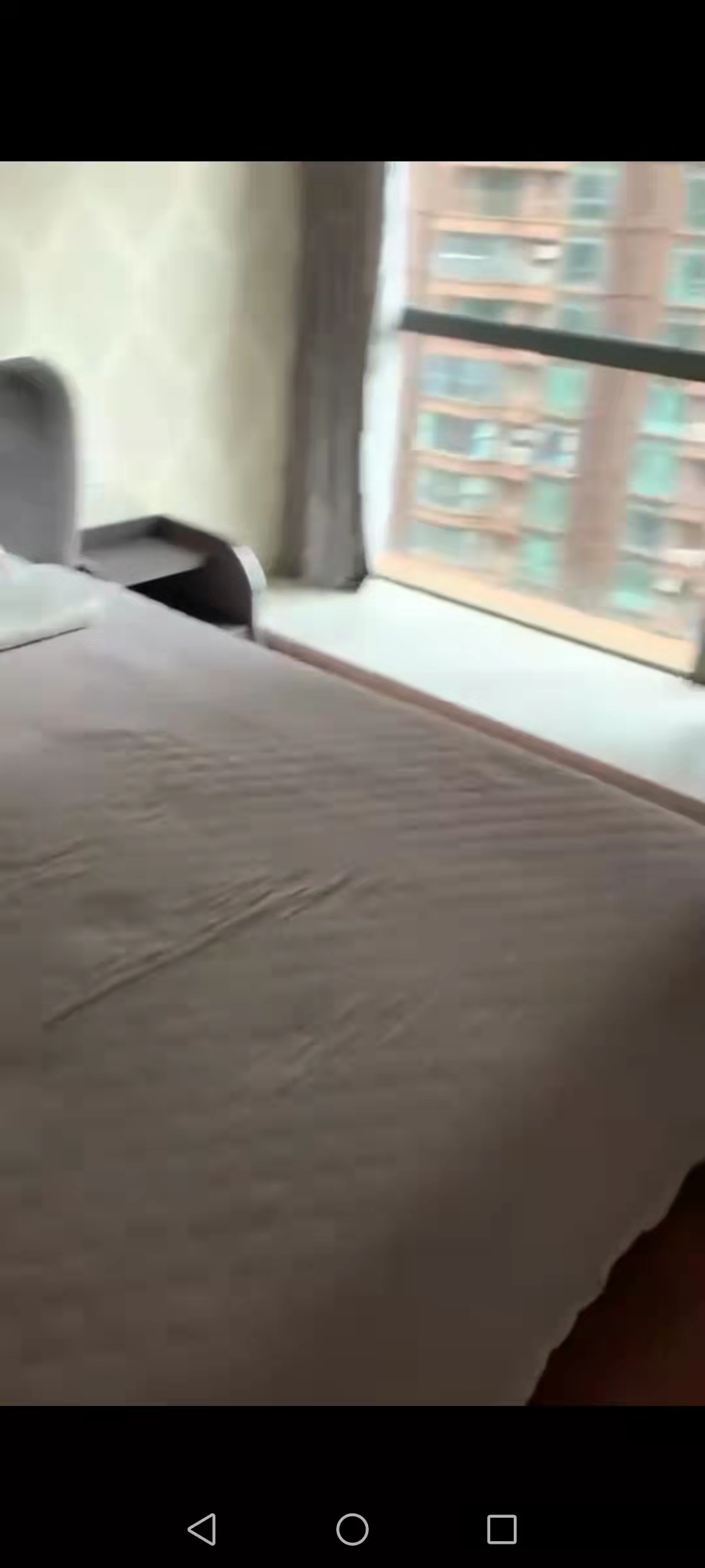 中泰峰境 3室2厅2卫 80.00万 中泰峰境 3室2厅2卫 80.00万客厅