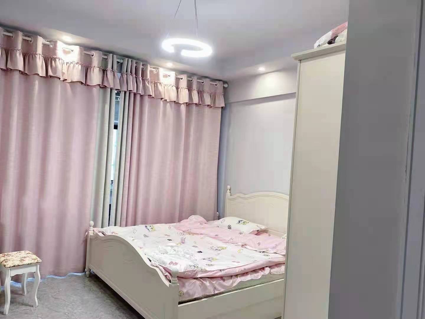 中建岳阳中心  1室1厅1卫   34.00万客厅