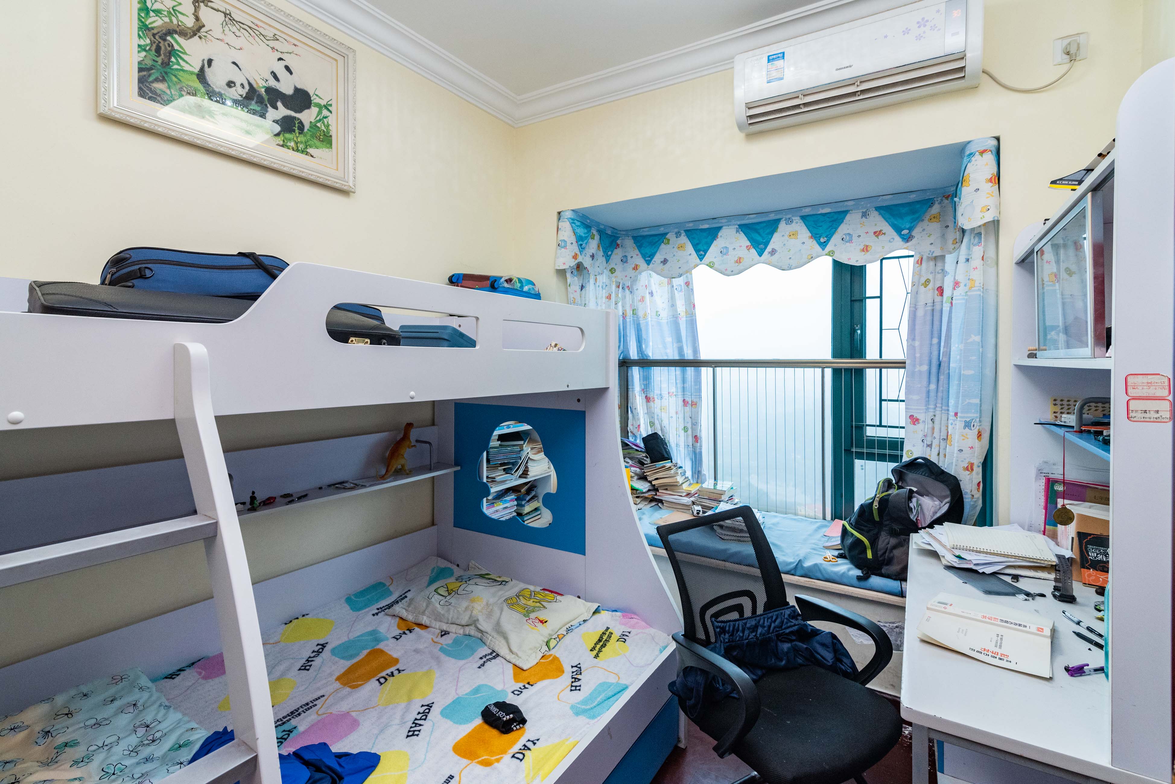 恒大雅苑  3室2厅1卫    100.0万卧室