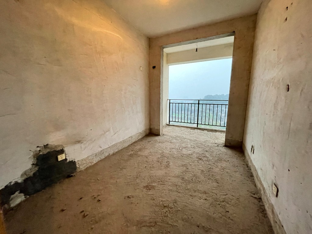 金源小区二期  3室2厅2卫    48.0万 金源小区二期  3室2厅2卫    48.0万客厅