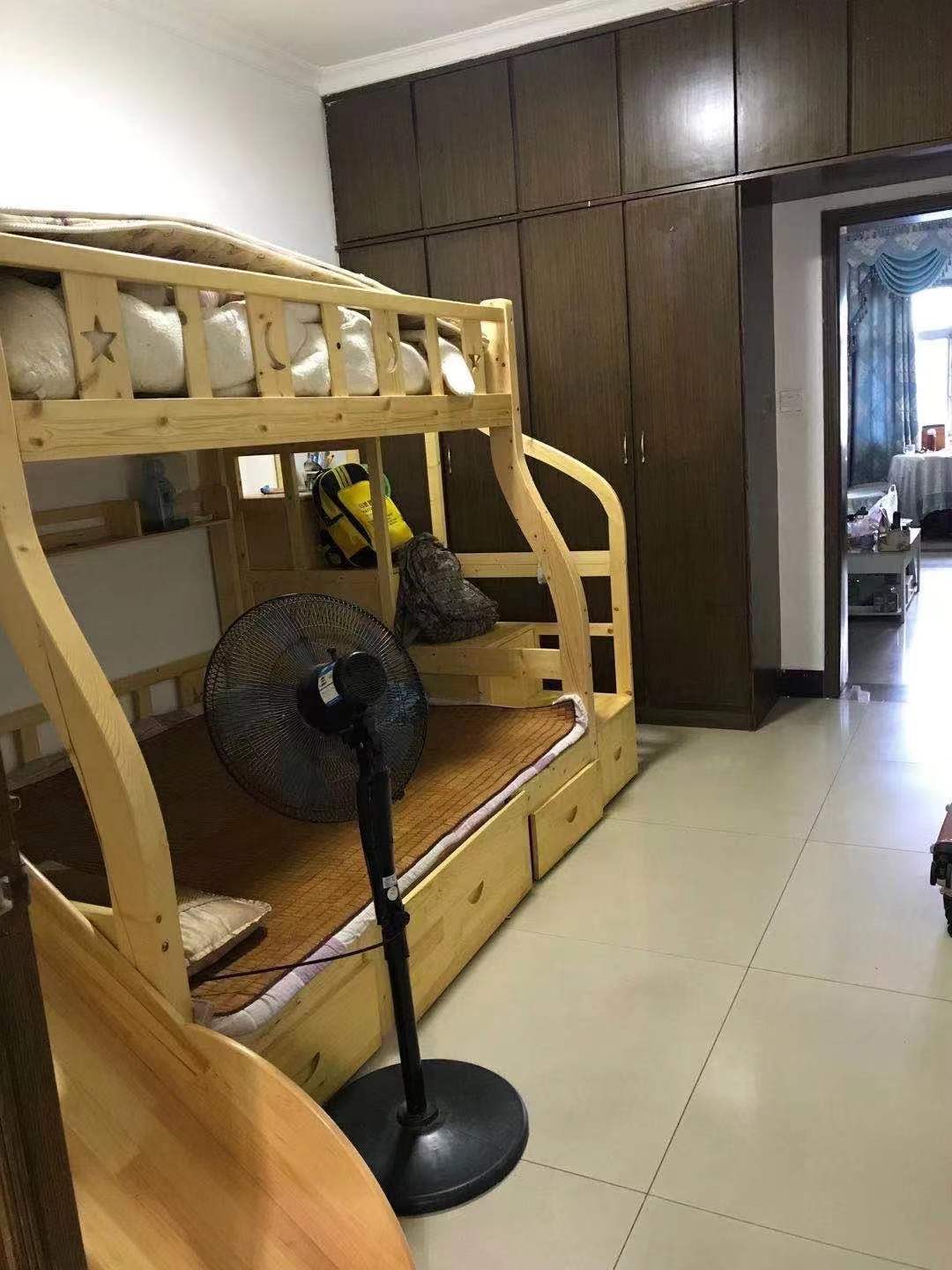 煤机厂  2室1厅1卫   32.80万客厅