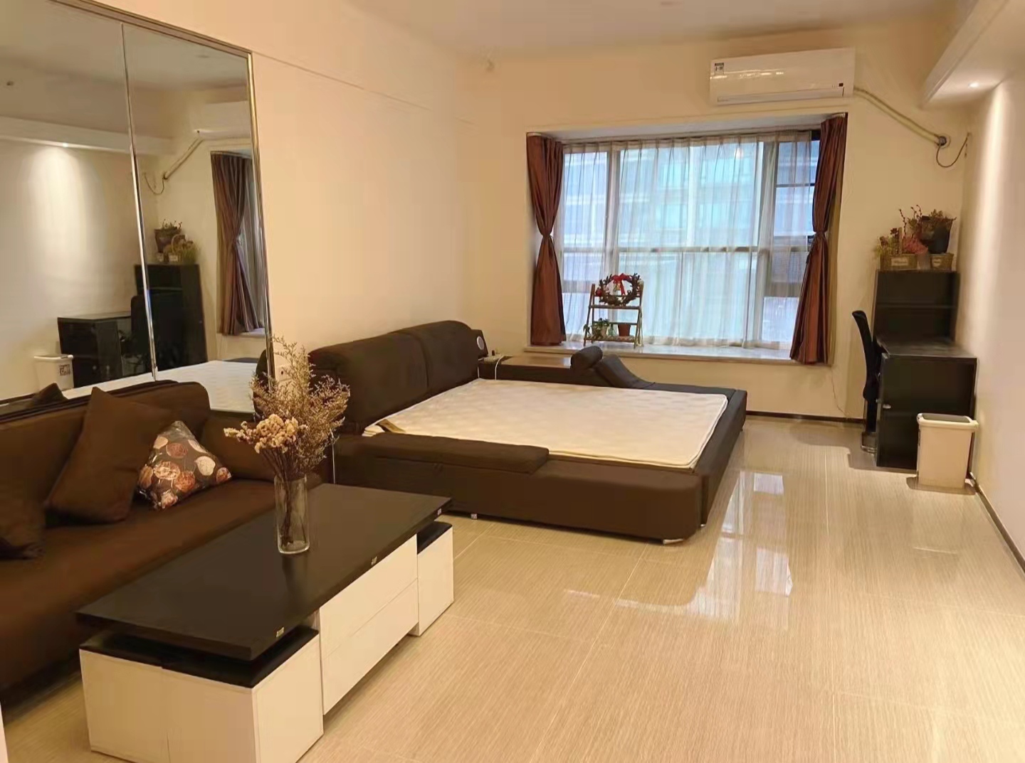 恒大绿洲 1室1厅1卫 1600.0元/月 恒大绿洲 1室1厅1卫 1600.0元/月室内图