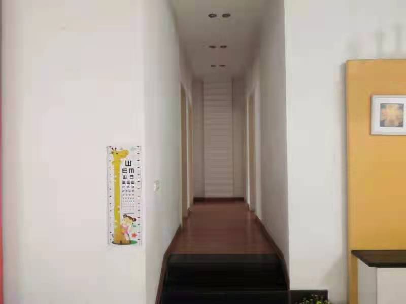 建设路口环保局  4室2厅2卫   2000.00元/月室内图