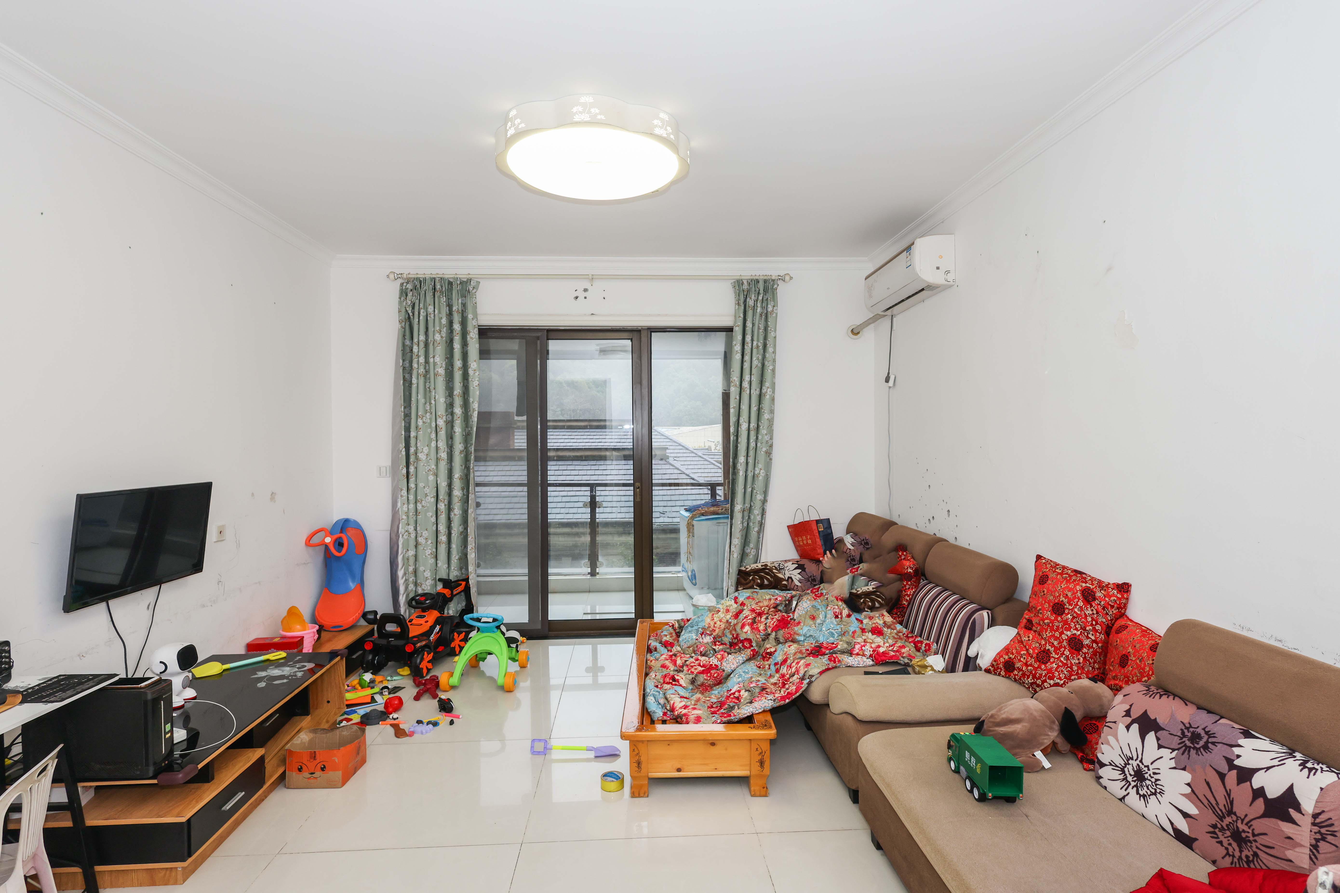 金茂梅溪湖  2室2厅1卫    145.0万室内图1