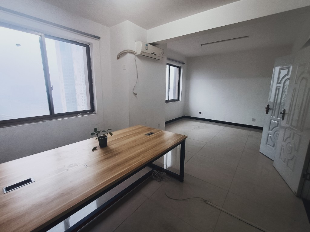 金源大厦 4室2厅2卫 2800.0元/月 金源大厦 4室2厅2卫 2800.0元/月室内图