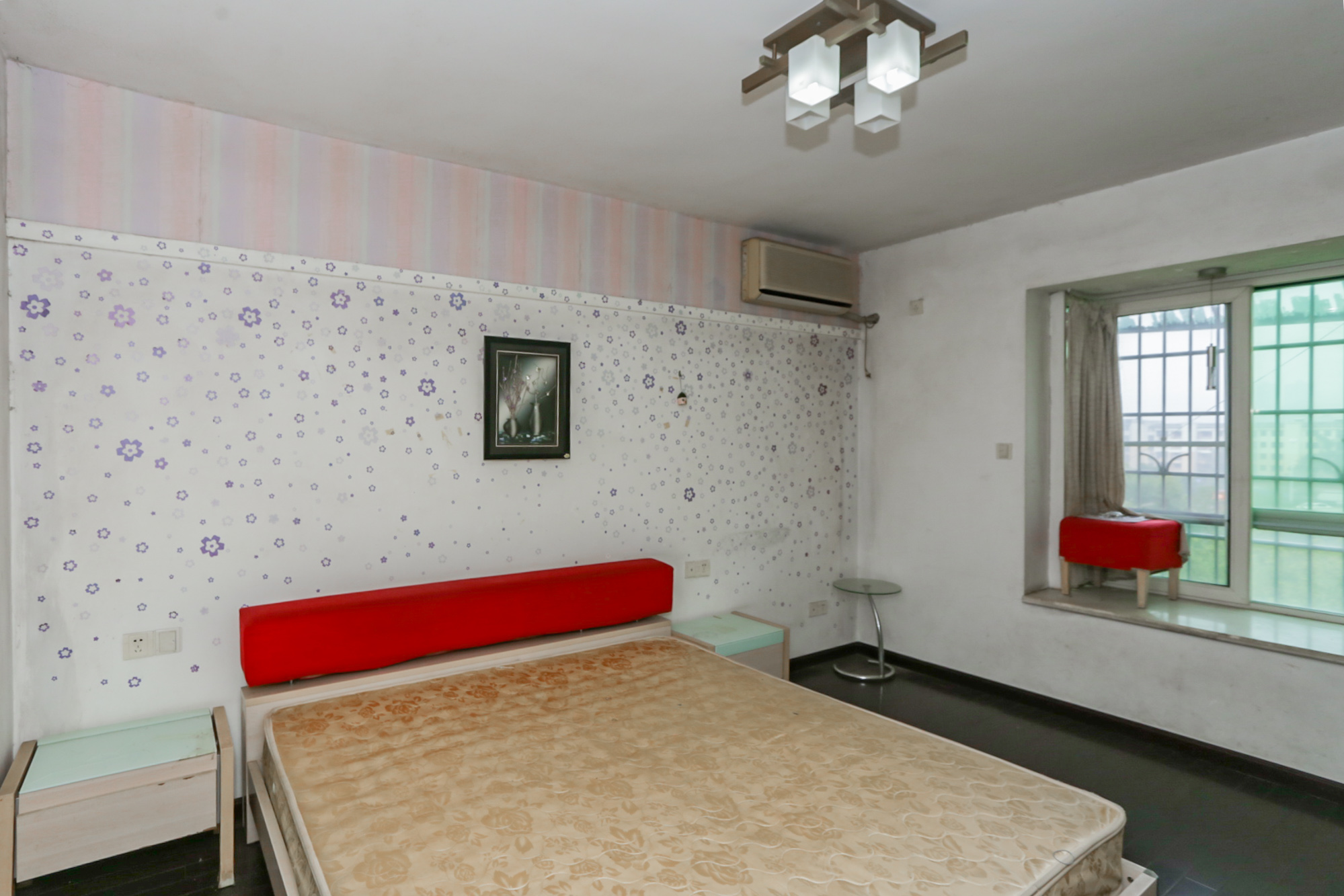 银晟花园  3室2厅2卫    83.0万 银晟花园  3室2厅2卫    83.0万卧室