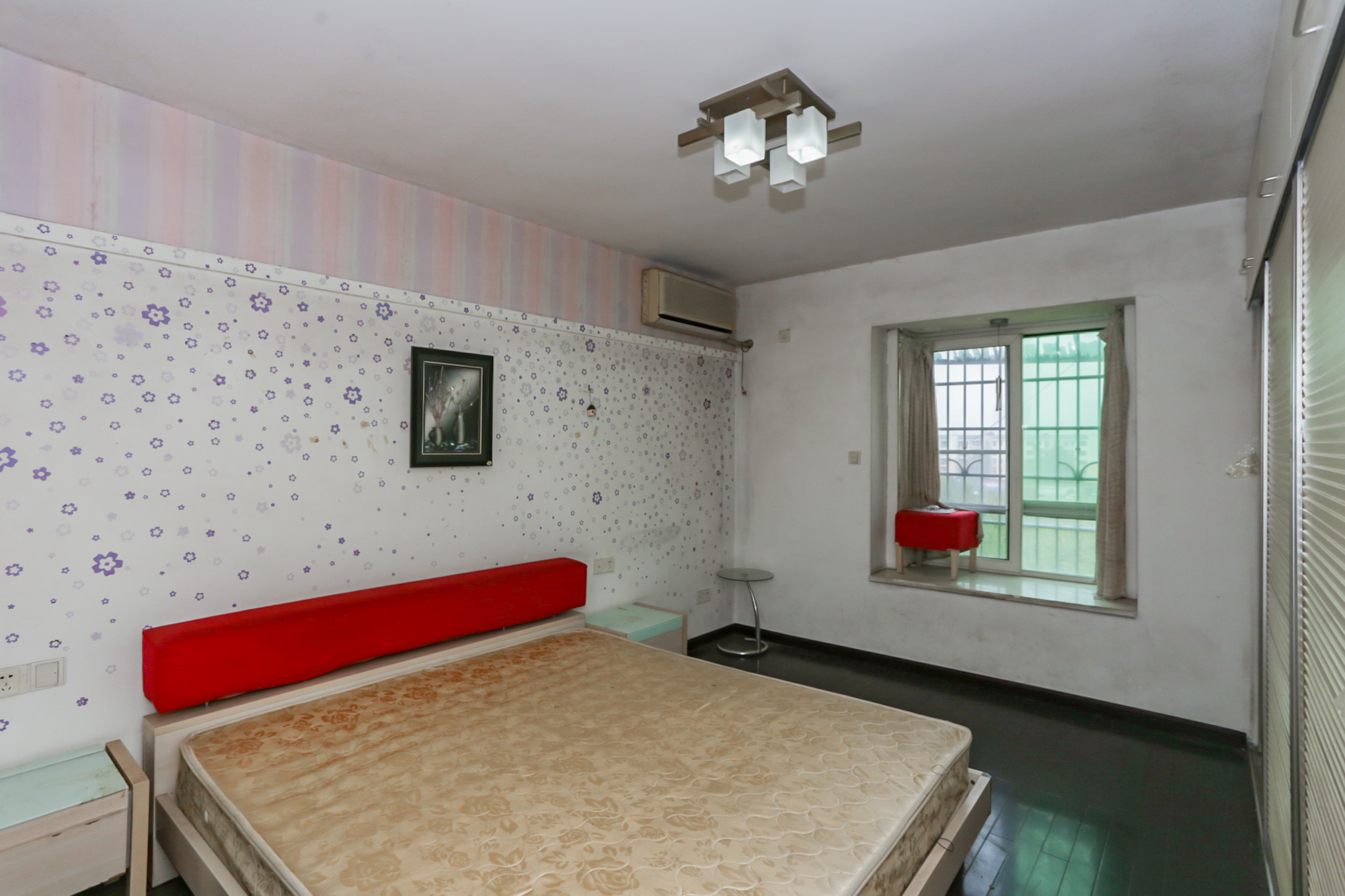 银晟花园  3室2厅2卫    83.0万卧室