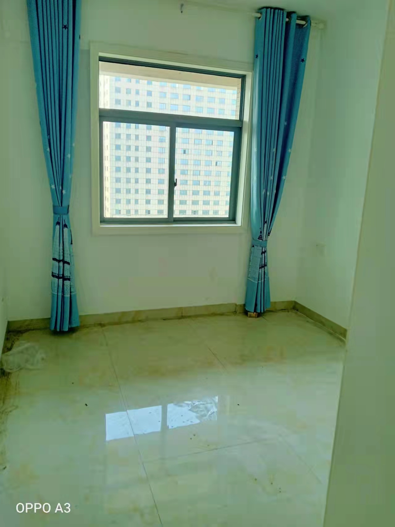 鹏利广场 3室2厅1卫 2800.0元/月 鹏利广场 3室2厅1卫 2800.0元/月室内图