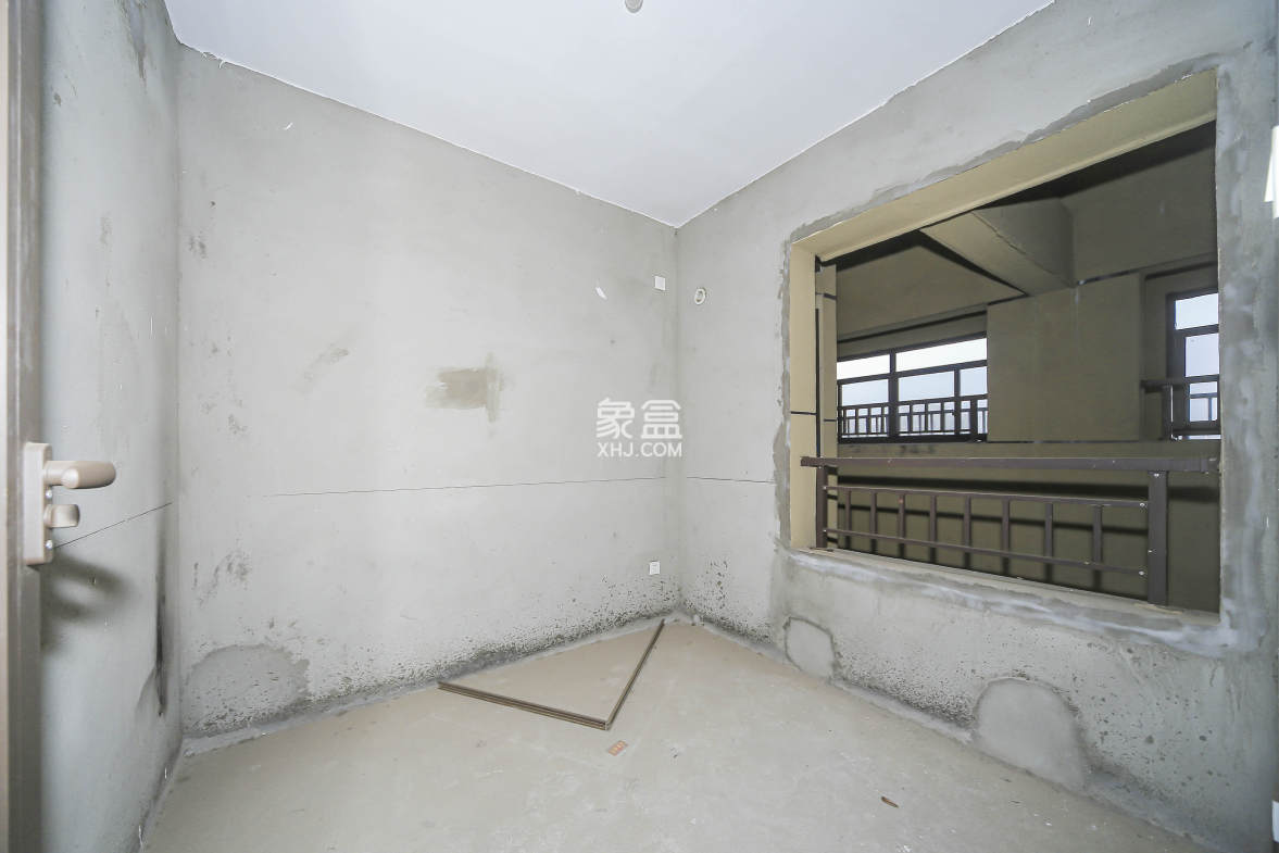 华润橡树湾  3室2厅1卫    103.0万 华润橡树湾  3室2厅1卫    103.0万卧室