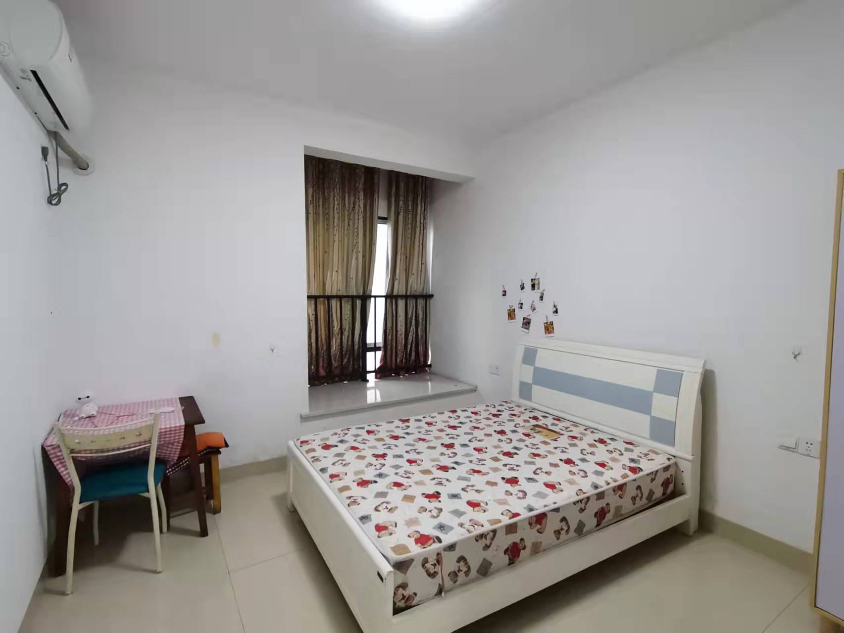 山水文园 2室2厅1卫 48.0万 山水文园 2室2厅1卫 48.0万客厅