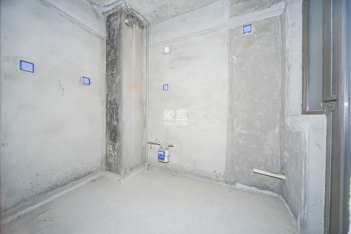 华润橡树湾  3室2厅1卫    103.0万 华润橡树湾  3室2厅1卫    103.0万厨房