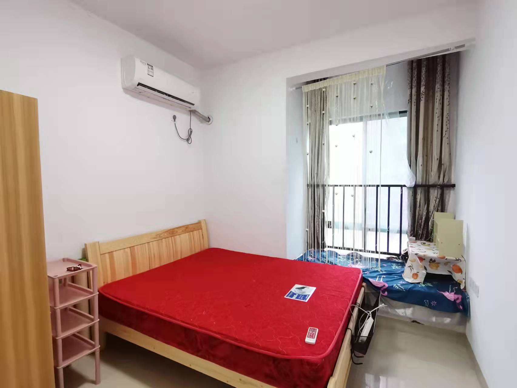 山水文园 2室2厅1卫 48.0万 山水文园 2室2厅1卫 48.0万客厅